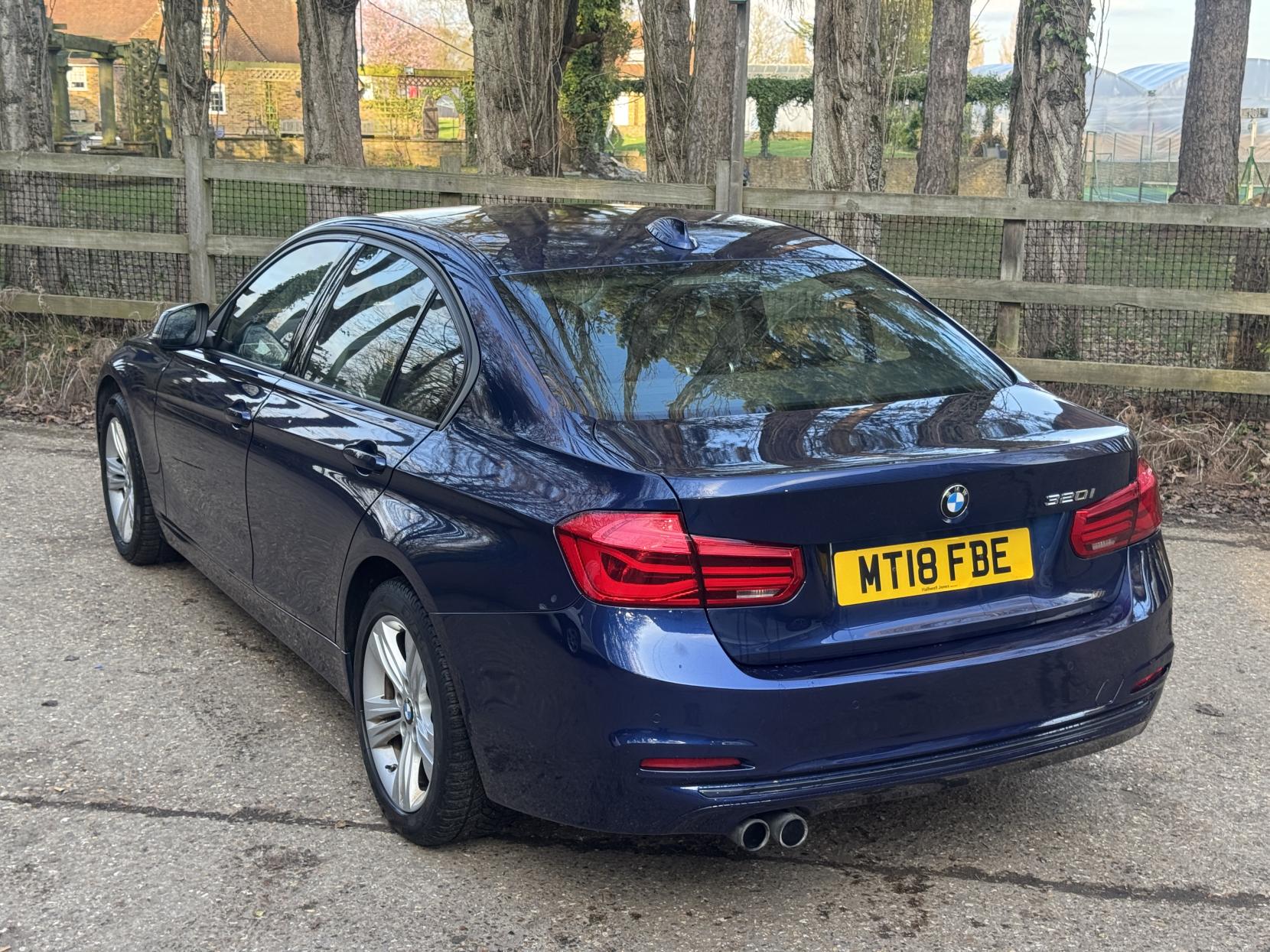BMW 3 Series 2.0 320i Sport Saloon 4dr Petrol Manual Euro 6 (s/s) (184 ps)