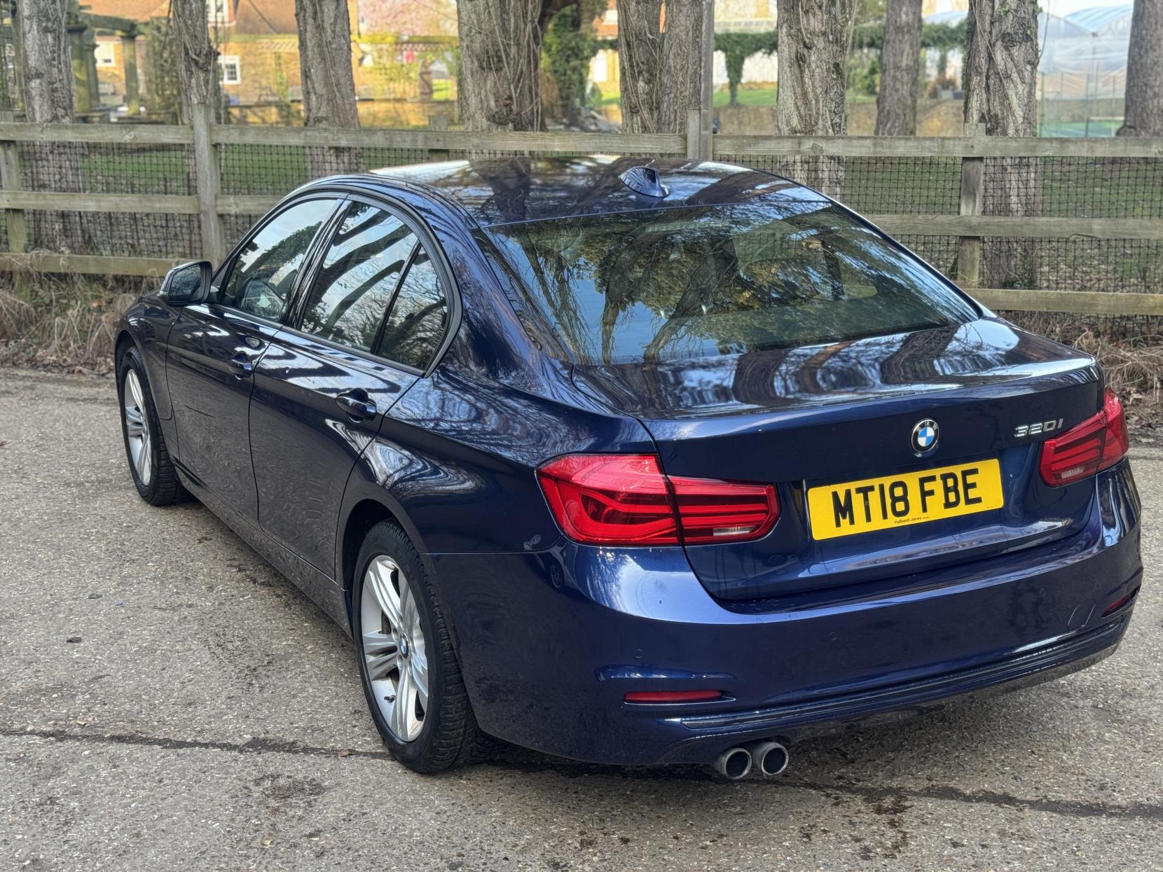 BMW 3 Series 2.0 320i Sport Saloon 4dr Petrol Manual Euro 6 (s/s) (184 ps)