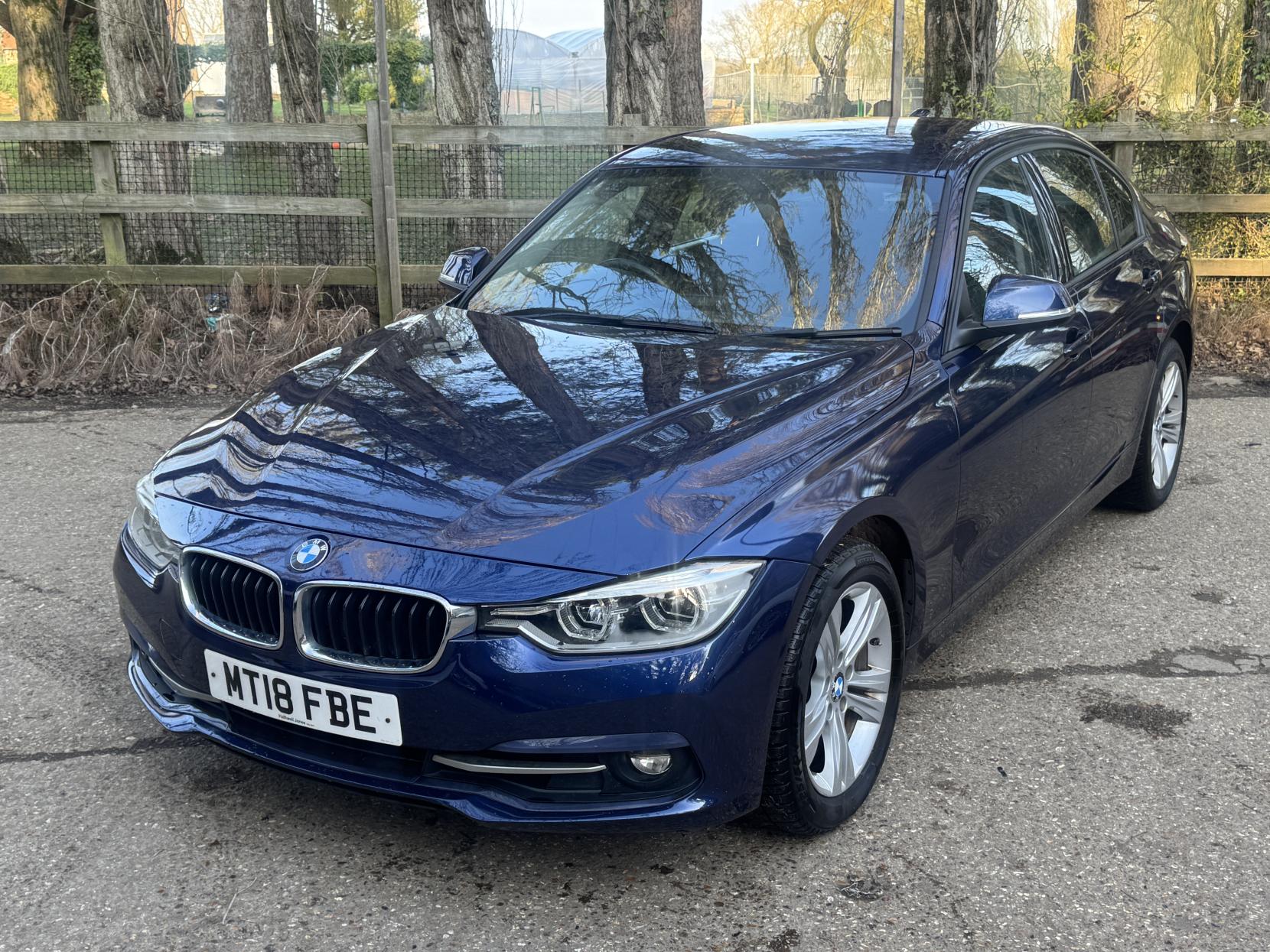 BMW 3 Series 2.0 320i Sport Saloon 4dr Petrol Manual Euro 6 (s/s) (184 ps)