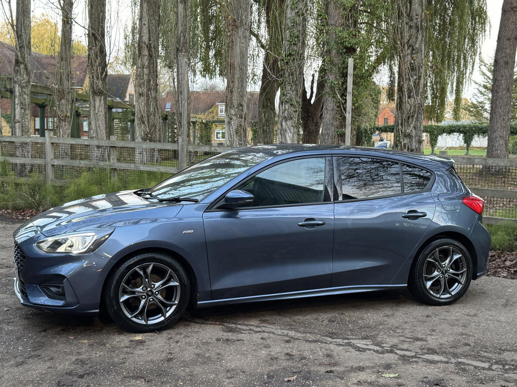 Ford Focus 1.0T EcoBoost ST-Line Hatchback 5dr Petrol Manual Euro 6 (s/s) (125 ps)