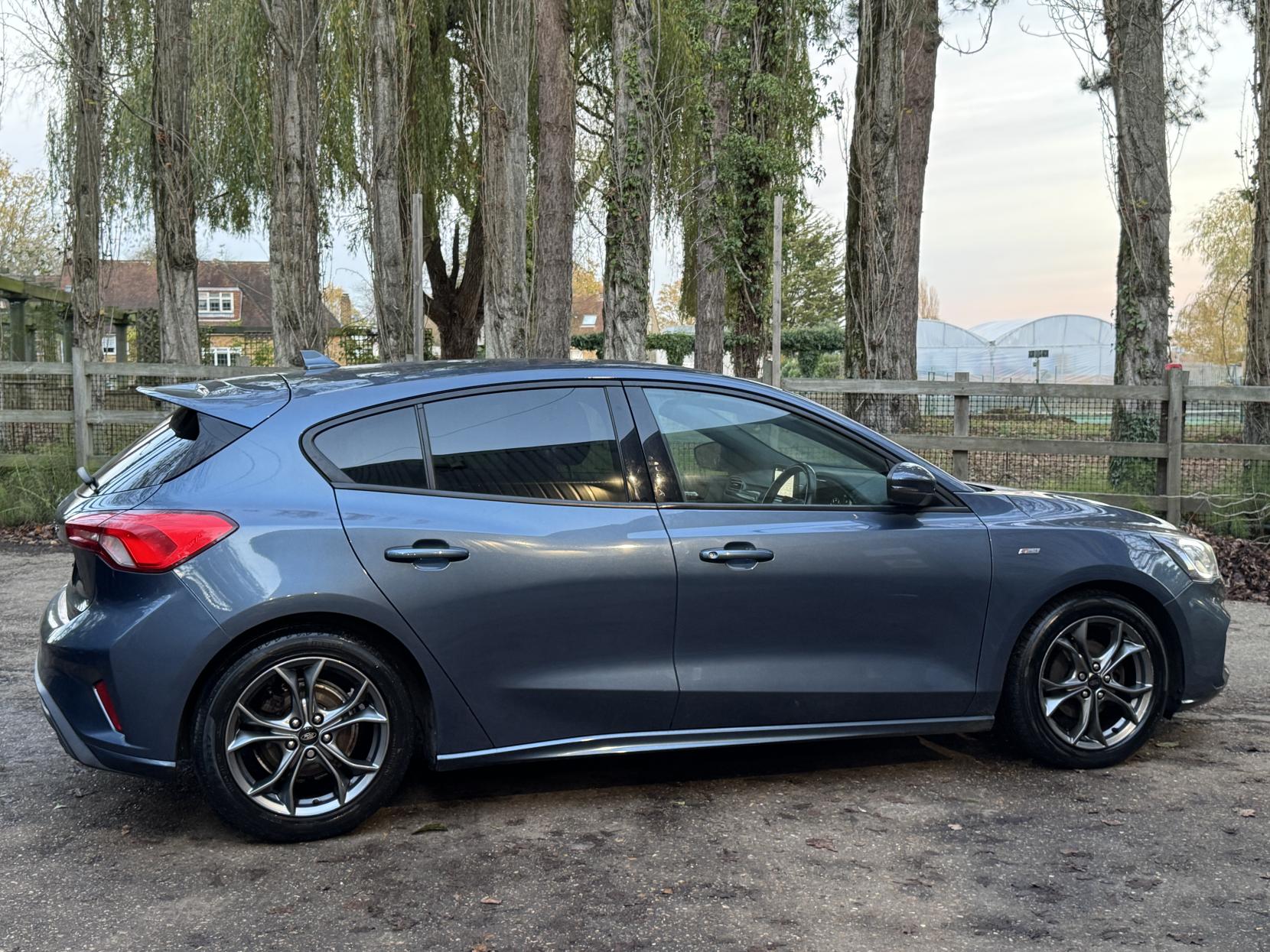 Ford Focus 1.0T EcoBoost ST-Line Hatchback 5dr Petrol Manual Euro 6 (s/s) (125 ps)