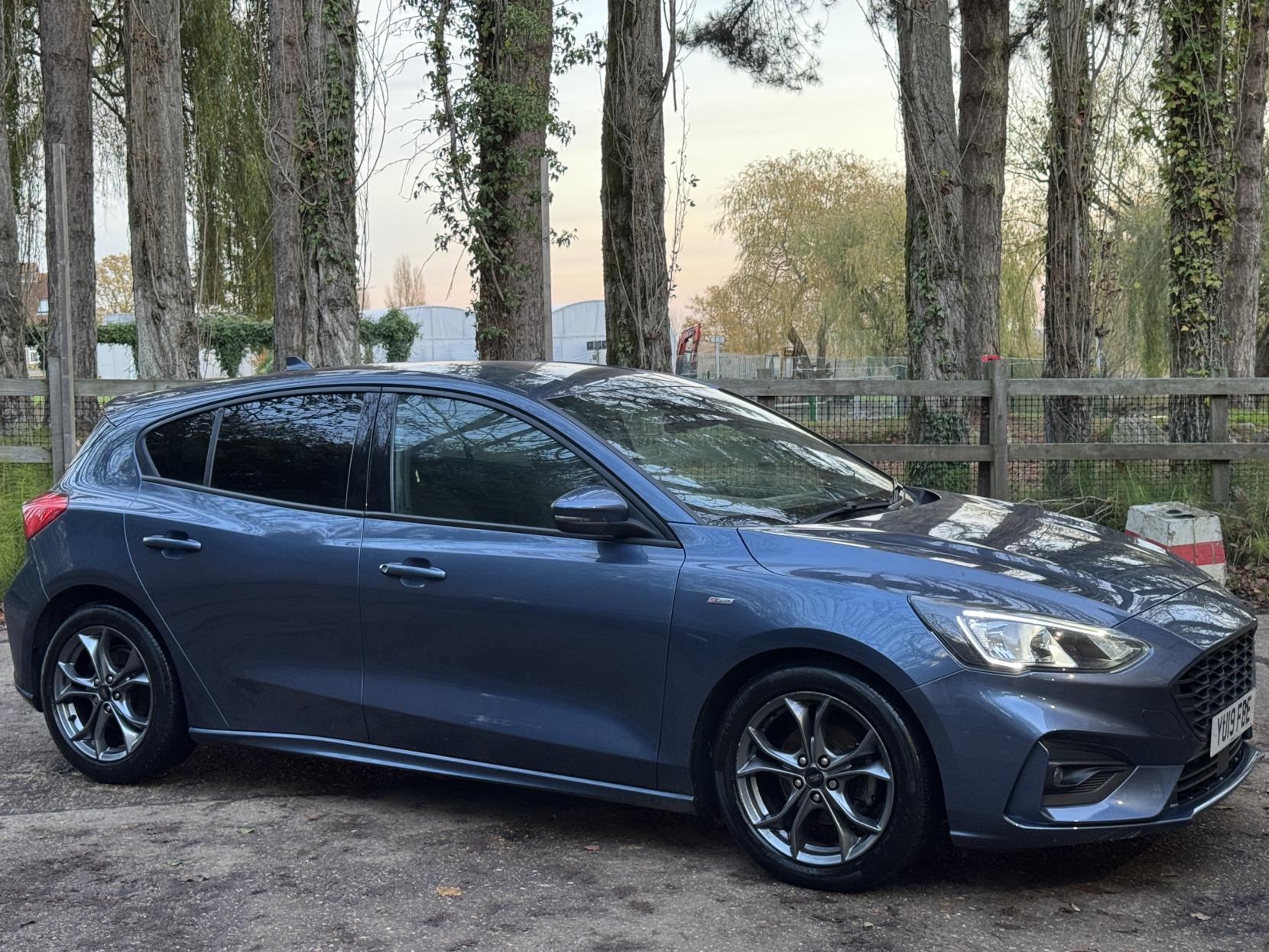 Ford Focus 1.0T EcoBoost ST-Line Hatchback 5dr Petrol Manual Euro 6 (s/s) (125 ps)