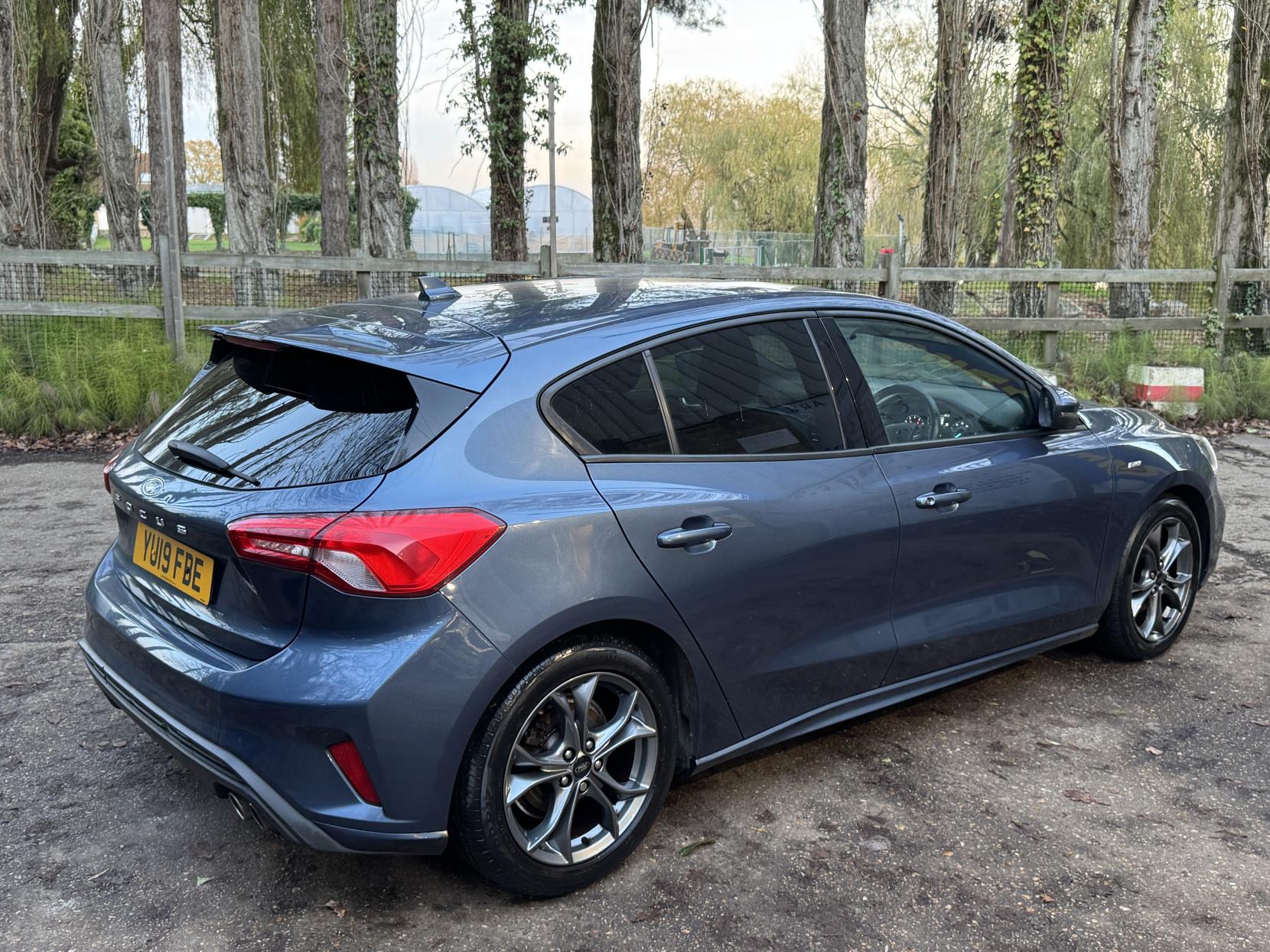 Ford Focus 1.0T EcoBoost ST-Line Hatchback 5dr Petrol Manual Euro 6 (s/s) (125 ps)