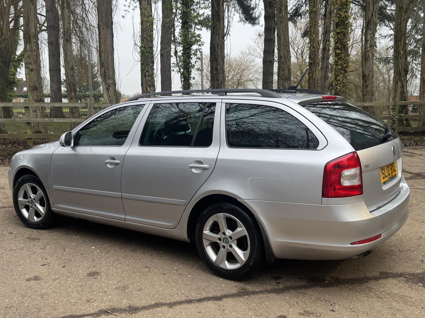 Skoda Octavia 1.4 TSI SE Estate 5dr Petrol Manual Euro 5 (122 ps)