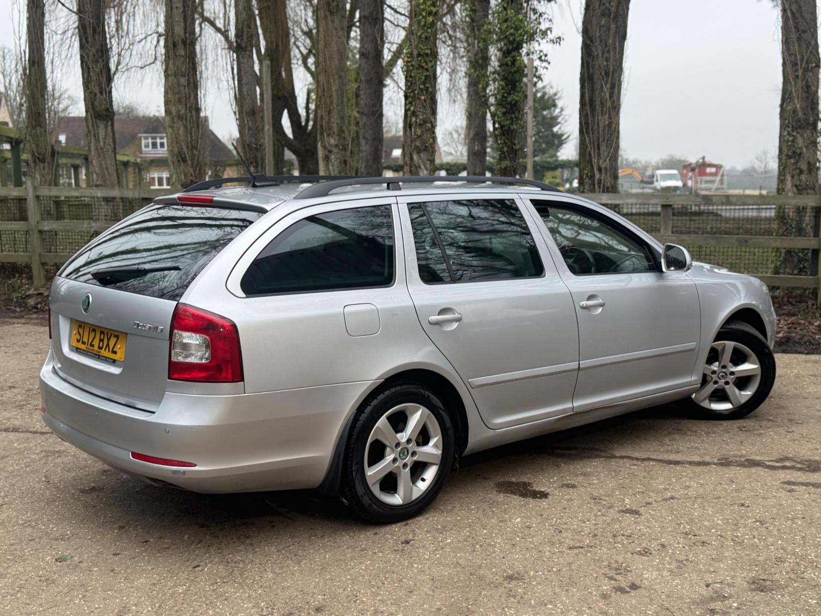 Skoda Octavia 1.4 TSI SE Estate 5dr Petrol Manual Euro 5 (122 ps)