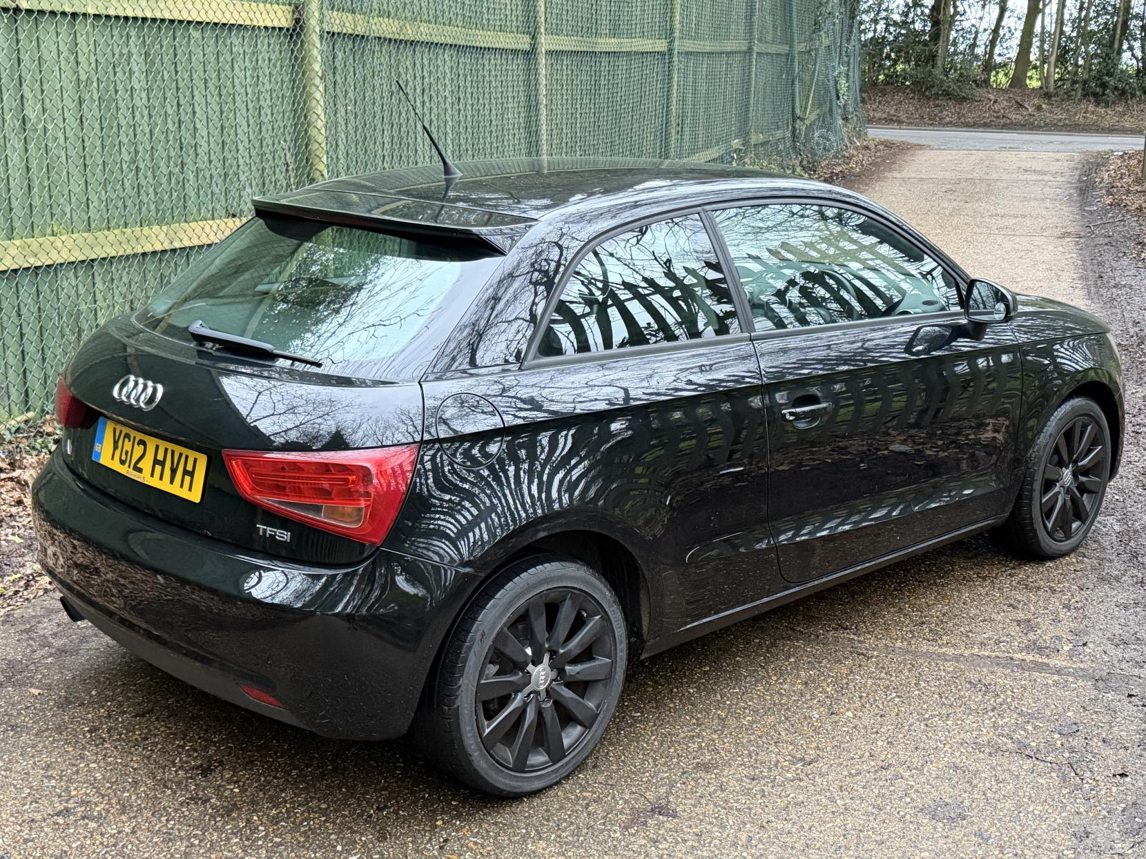 Audi A1 1.6 TDI SE Hatchback 3dr Diesel Manual Euro 5 (s/s) (105 ps)