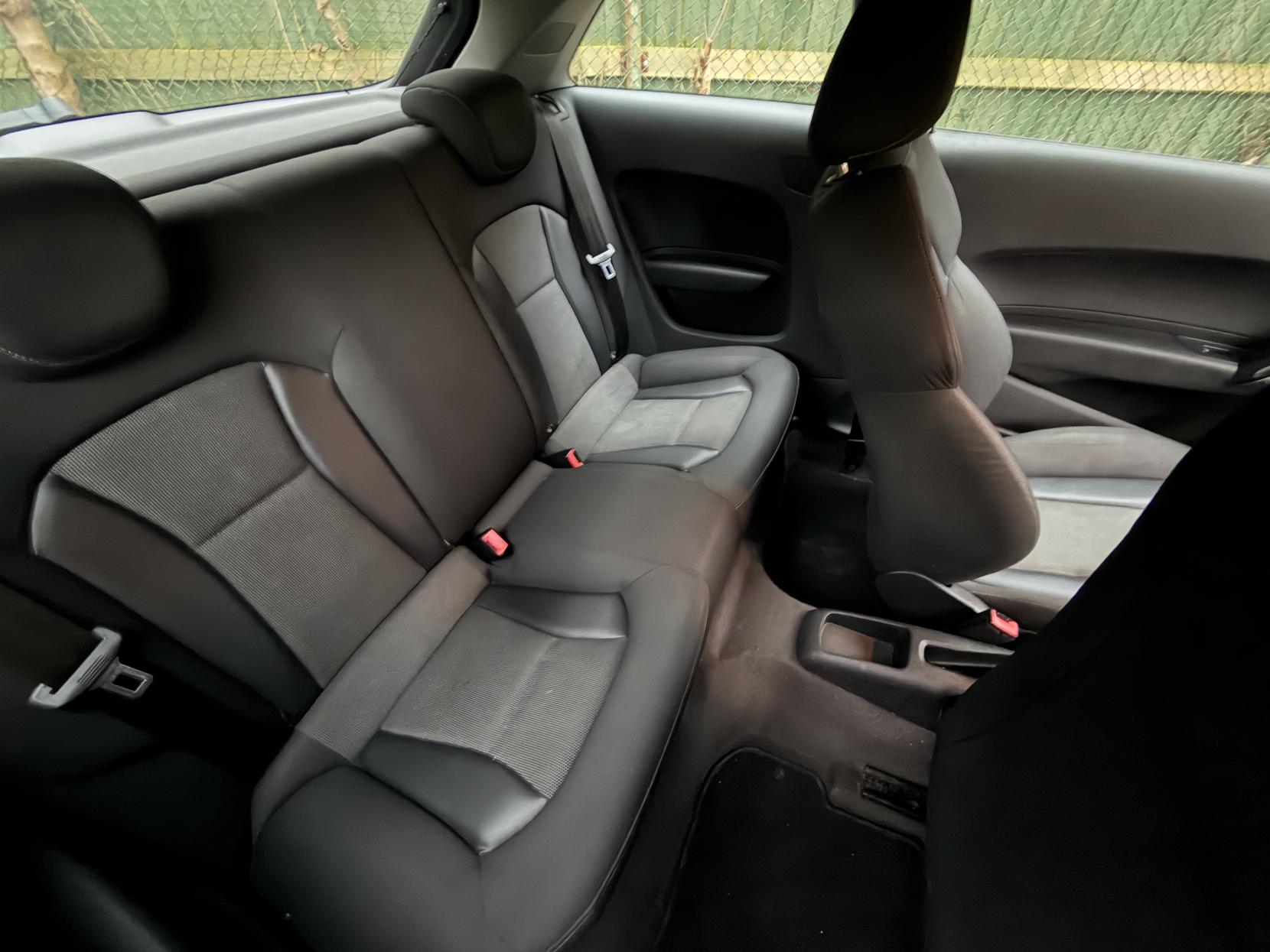 Audi A1 1.6 TDI SE Hatchback 3dr Diesel Manual Euro 5 (s/s) (105 ps)