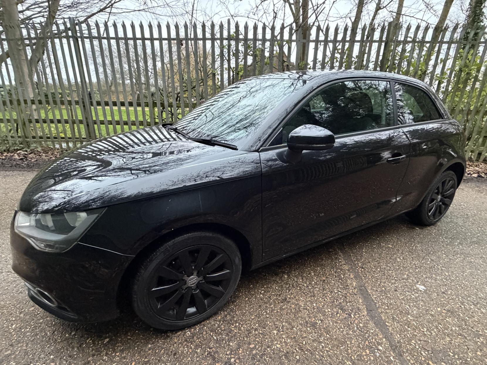 Audi A1 1.6 TDI SE Hatchback 3dr Diesel Manual Euro 5 (s/s) (105 ps)