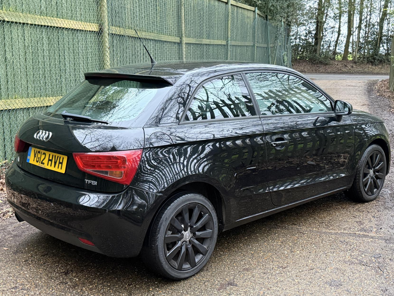 Audi A1 1.6 TDI SE Hatchback 3dr Diesel Manual Euro 5 (s/s) (105 ps)