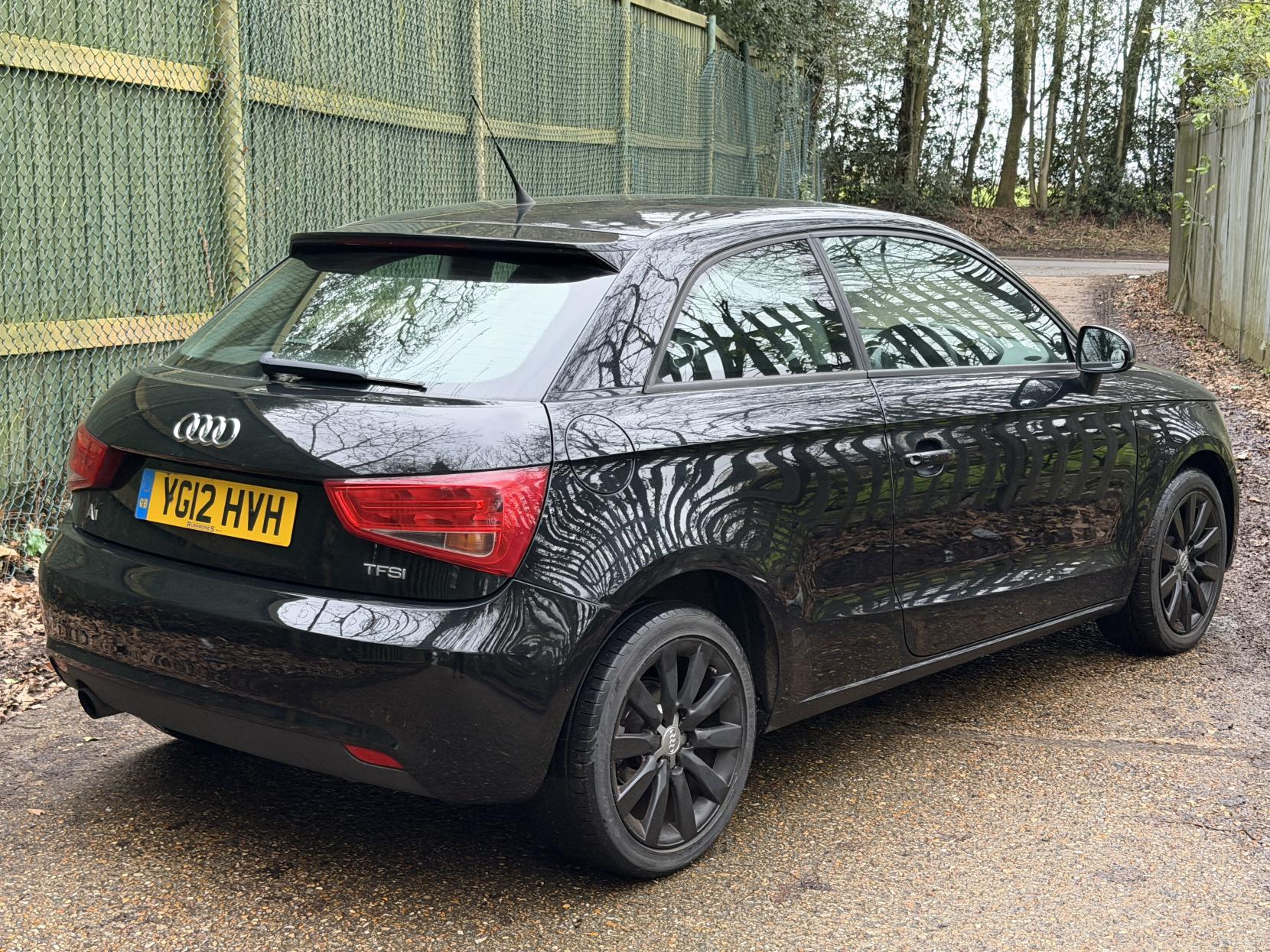 Audi A1 1.6 TDI SE Hatchback 3dr Diesel Manual Euro 5 (s/s) (105 ps)