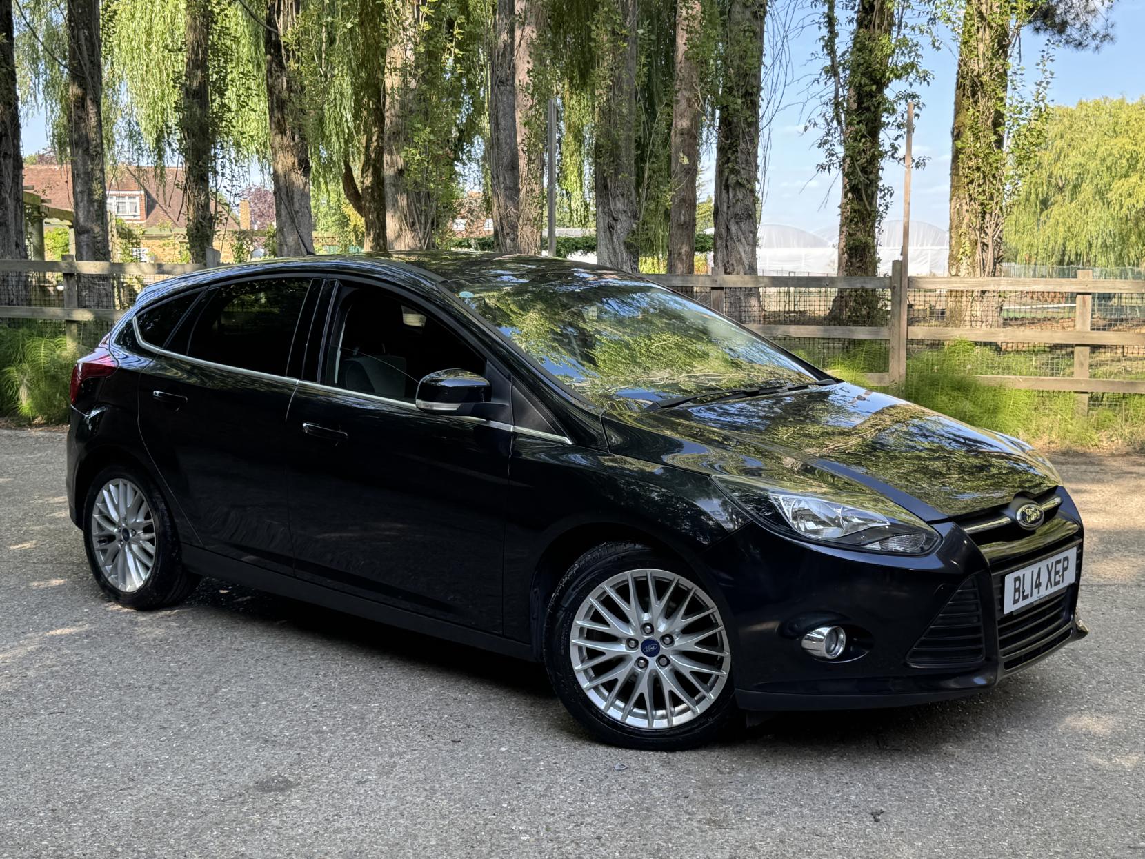 Ford Focus 1.0T EcoBoost Zetec Hatchback 5dr Petrol Manual Euro 5 (s/s) (100 ps)