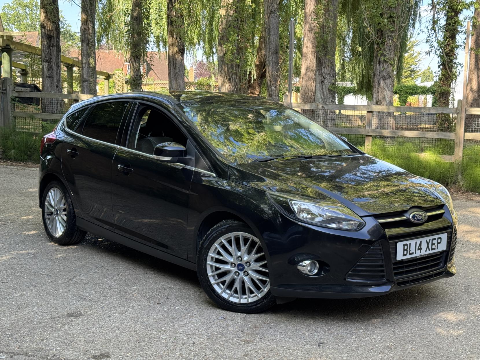 Ford Focus 1.0T EcoBoost Zetec Hatchback 5dr Petrol Manual Euro 5 (s/s) (100 ps)