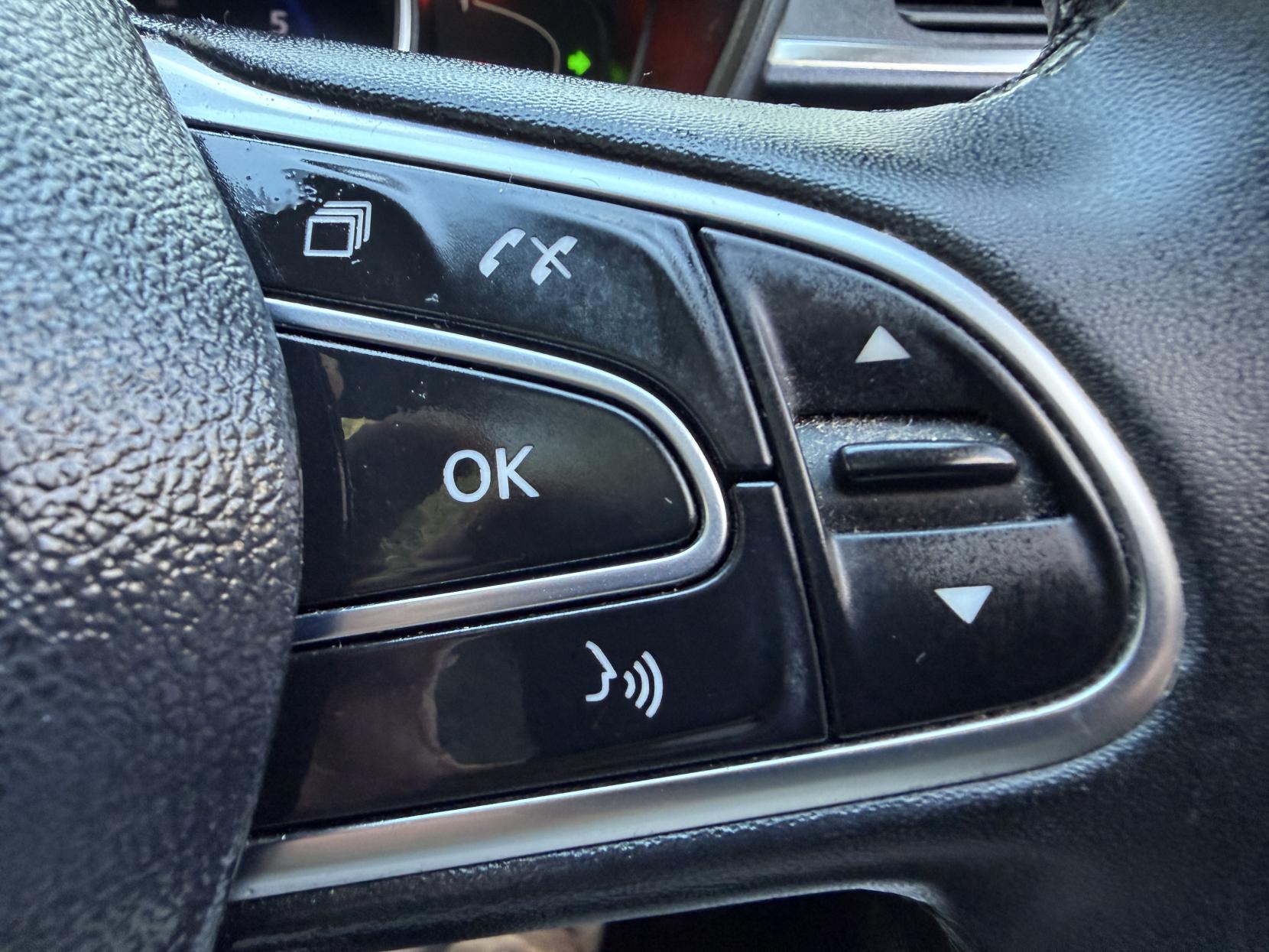 Renault Kadjar 1.3 TCe S Edition SUV 5dr Petrol Manual Euro 6 (s/s) (140 ps)