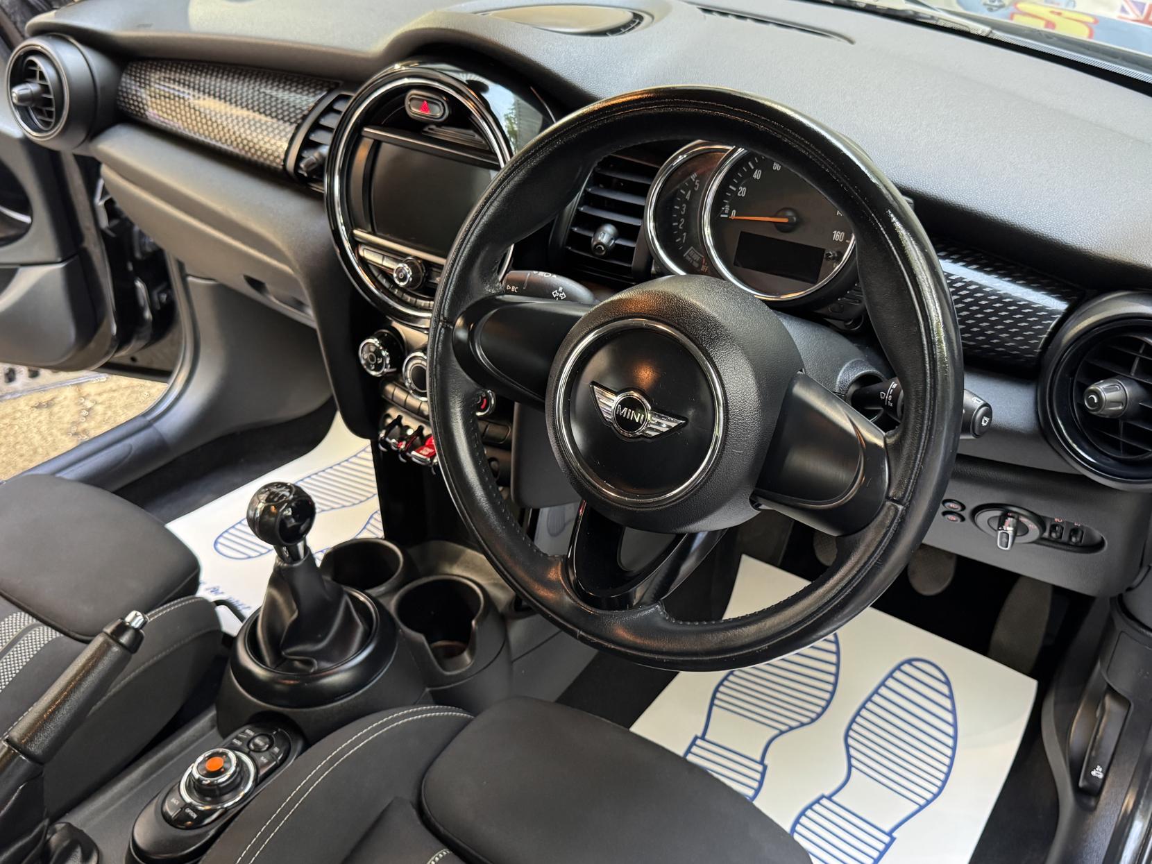 MINI Hatch 2.0 Cooper SD Hatchback 5dr Diesel Manual Euro 6 (s/s) (170 ps)