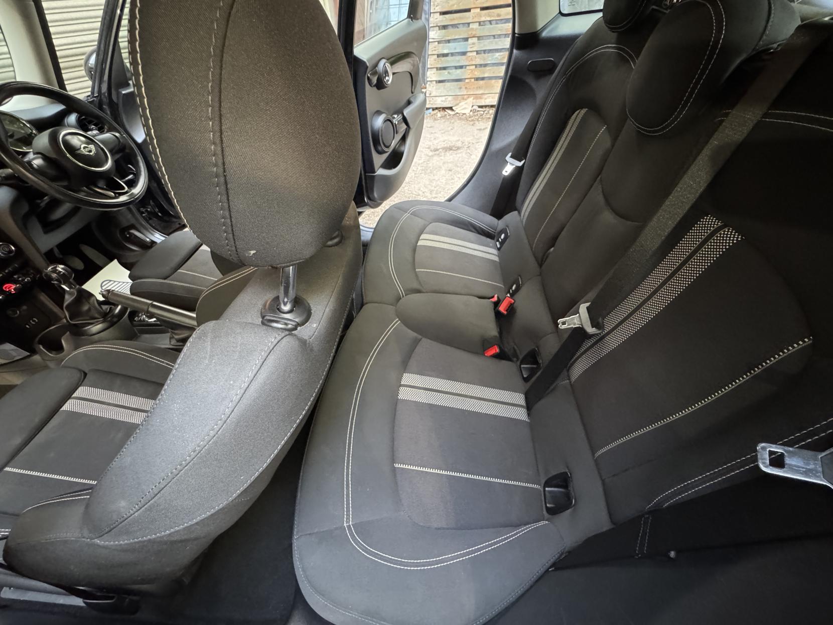 MINI Hatch 2.0 Cooper SD Hatchback 5dr Diesel Manual Euro 6 (s/s) (170 ps)