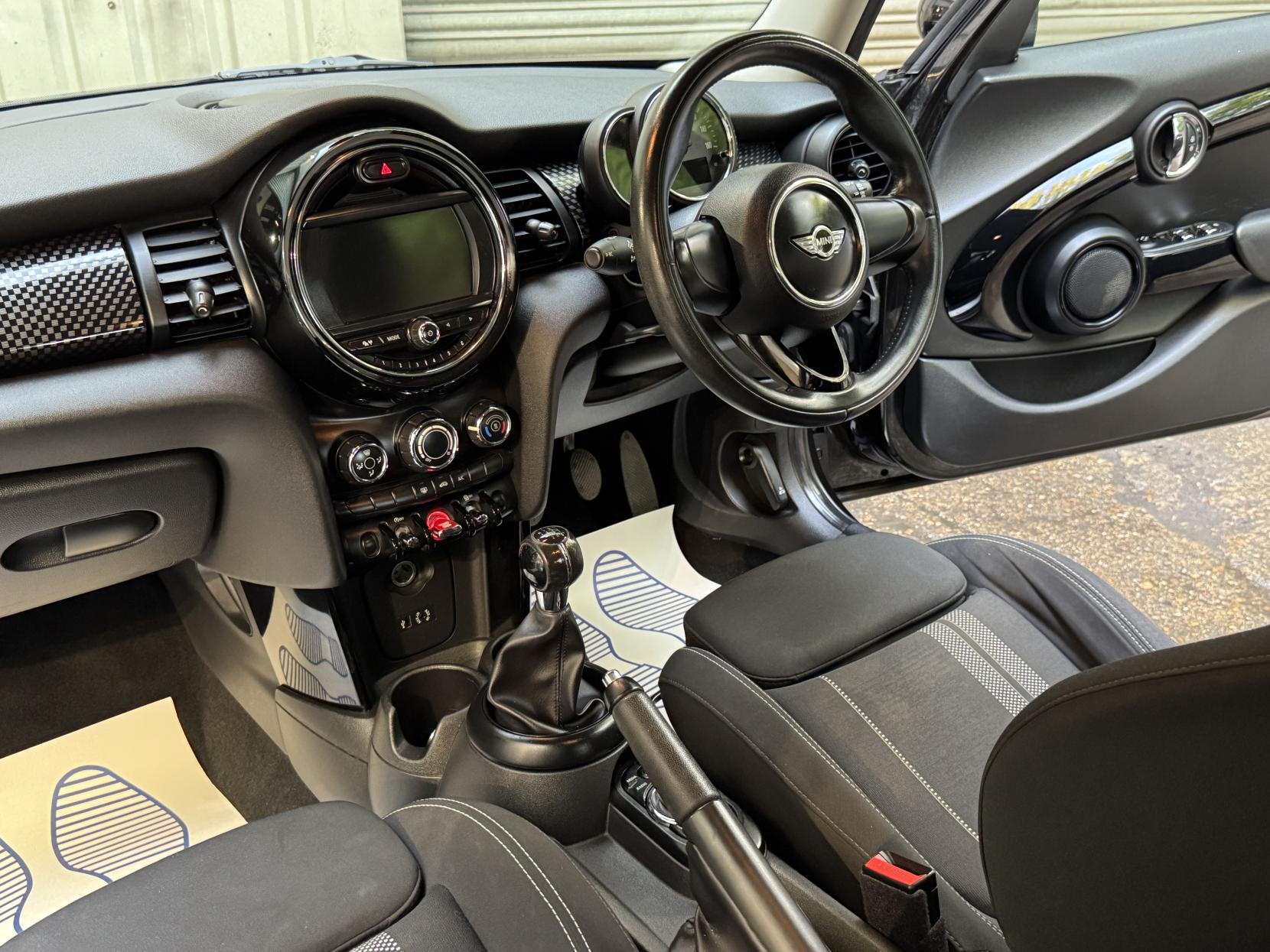 MINI Hatch 2.0 Cooper SD Hatchback 5dr Diesel Manual Euro 6 (s/s) (170 ps)