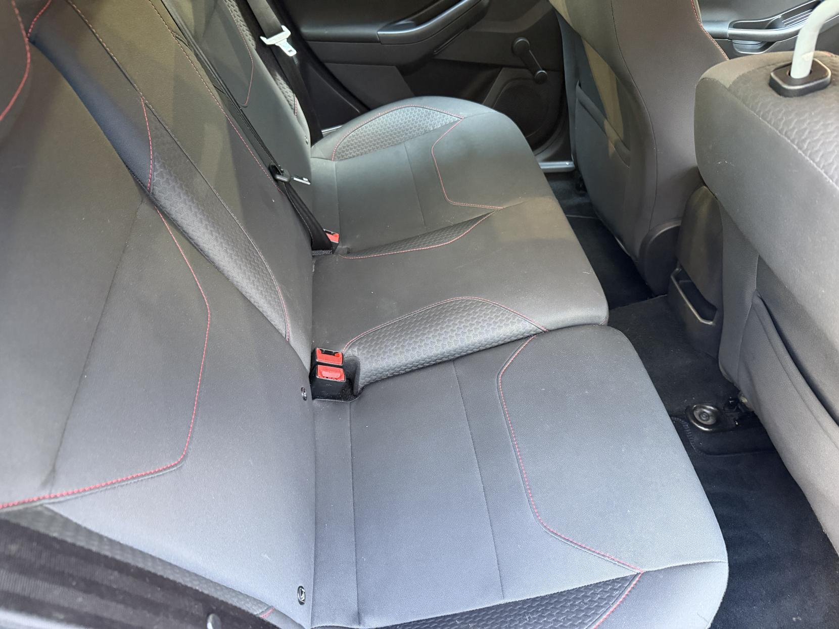 Ford Focus 1.0T EcoBoost Zetec S Hatchback 5dr Petrol Manual Euro 6 (s/s) (125 ps)