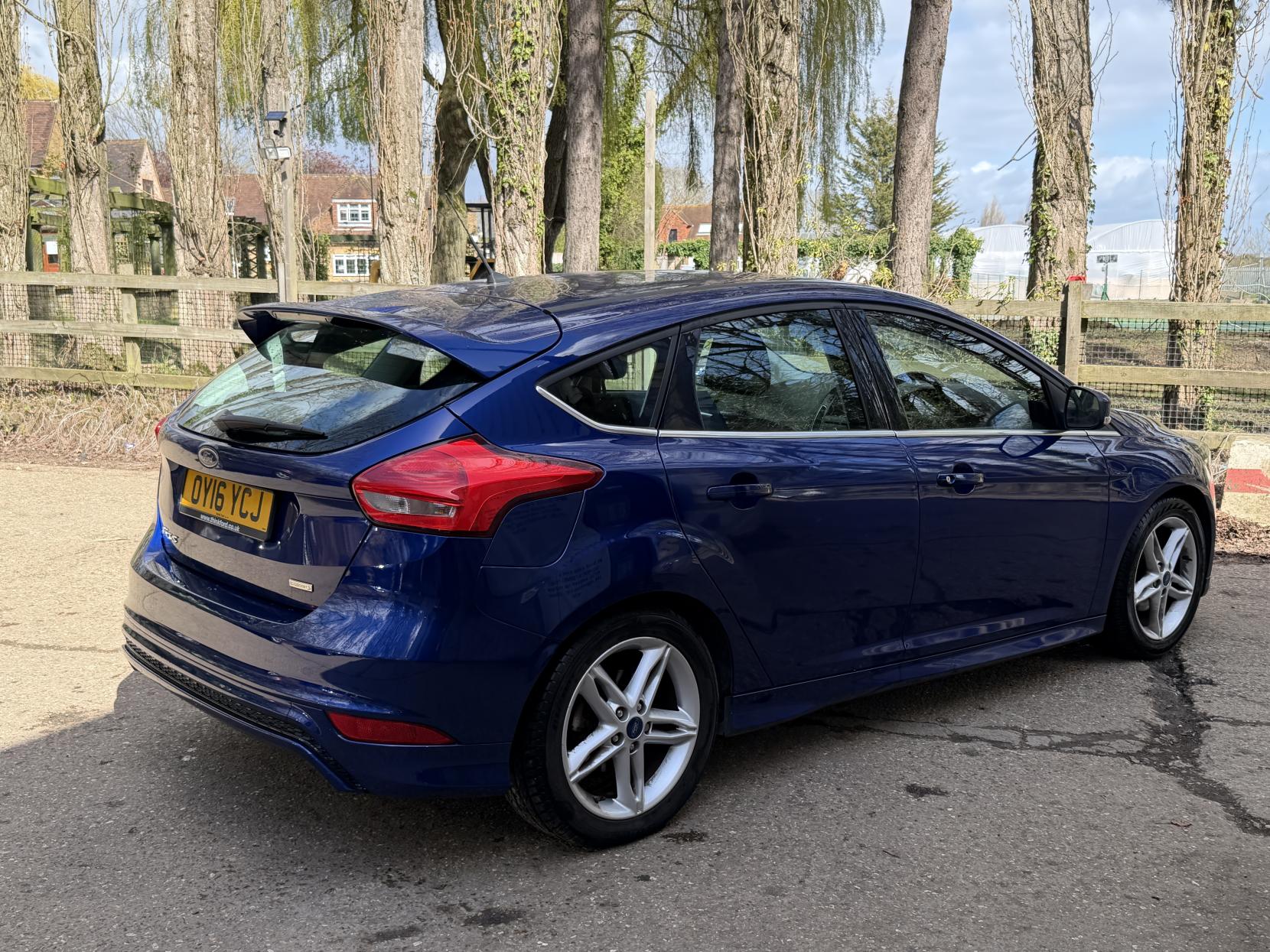 Ford Focus 1.0T EcoBoost Zetec S Hatchback 5dr Petrol Manual Euro 6 (s/s) (125 ps)