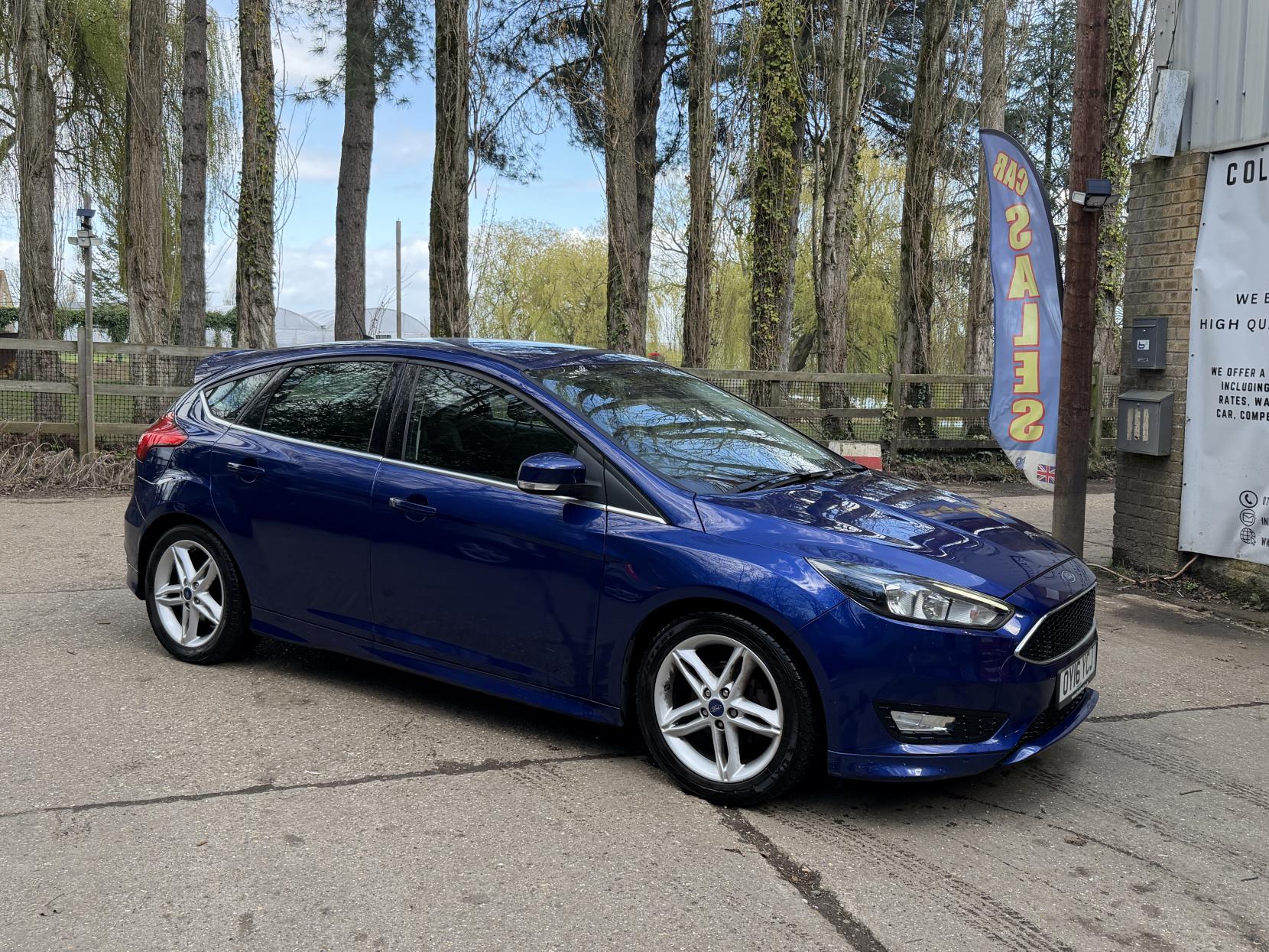 Ford Focus 1.0T EcoBoost Zetec S Hatchback 5dr Petrol Manual Euro 6 (s/s) (125 ps)