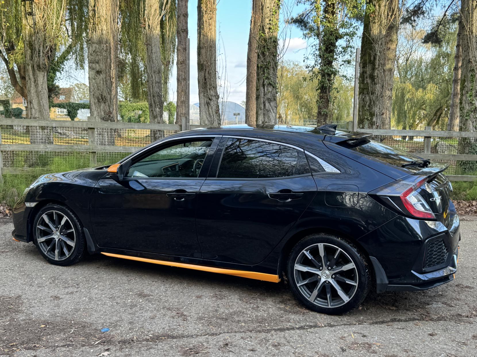 Honda Civic 1.0 VTEC Turbo SR Hatchback 5dr Petrol CVT Euro 6 (s/s) (129 ps)