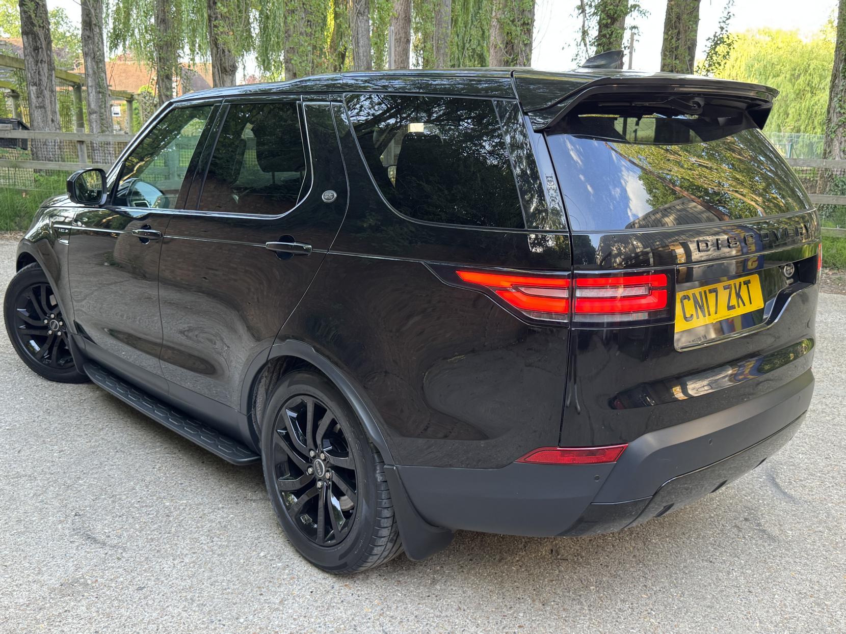 Land Rover Discovery 2.0 SD4 HSE SUV 5dr Diesel Auto 4WD Euro 6 (s/s) (240 ps)
