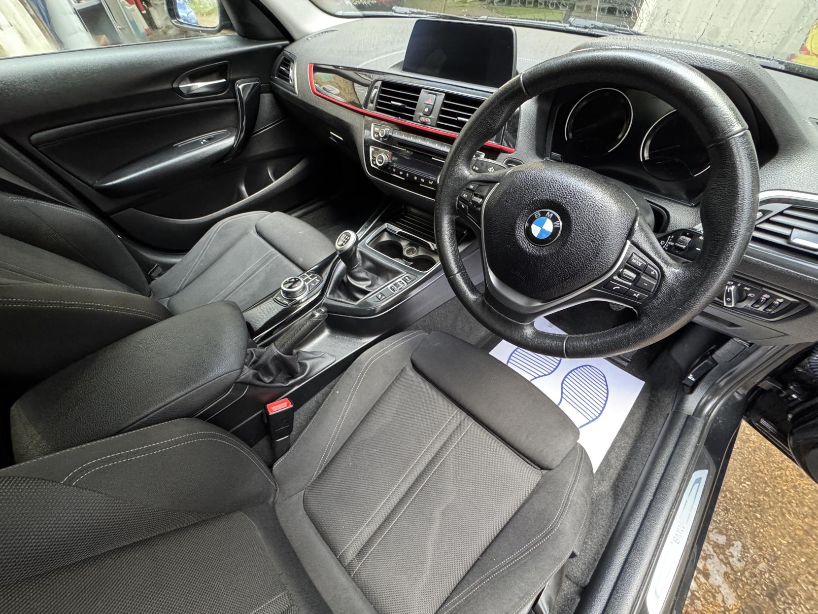 BMW 1 Series 1.5 118i Sport Hatchback 5dr Petrol Manual Euro 6 (s/s) (136 ps)