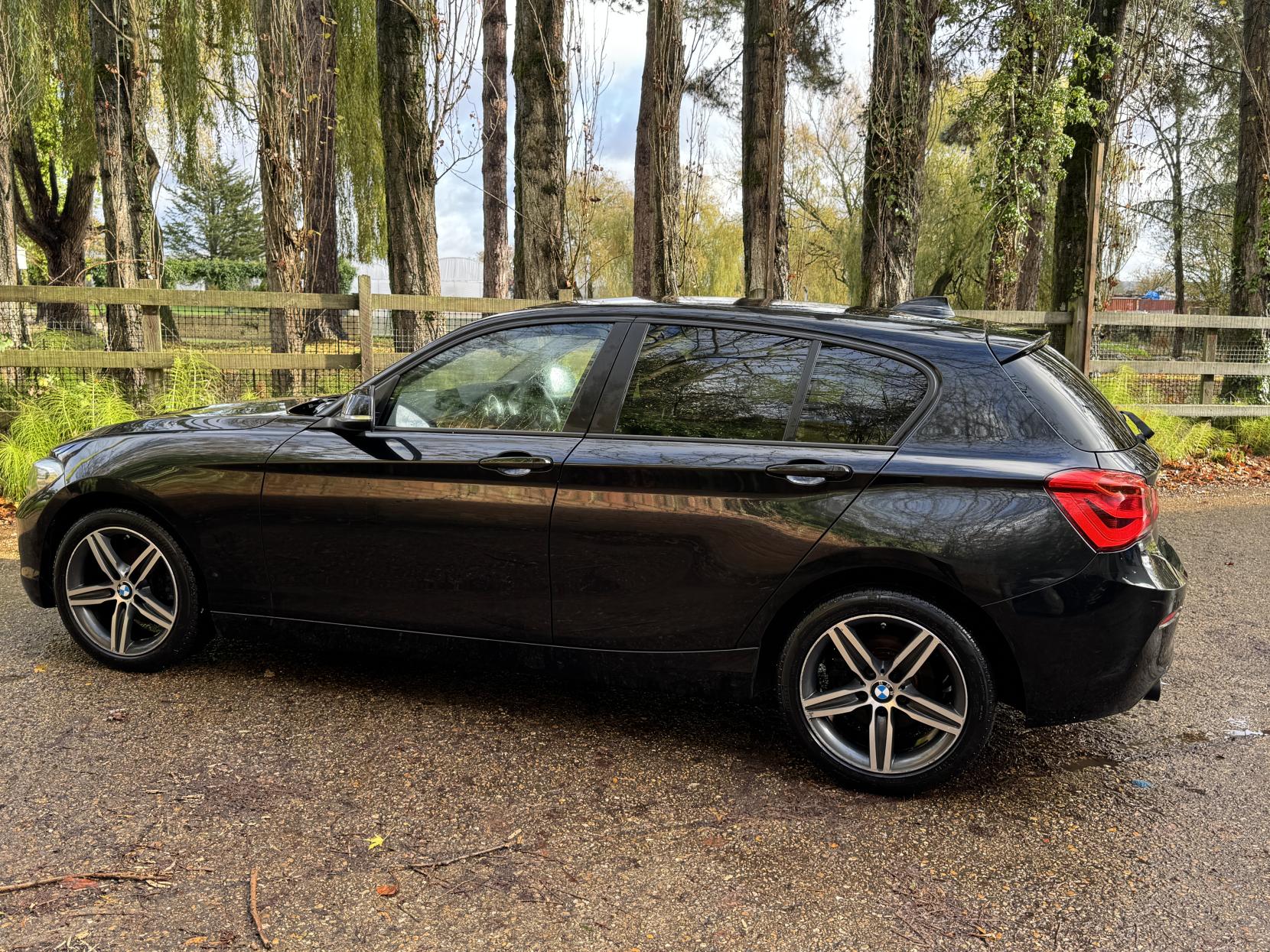 BMW 1 Series 1.5 118i Sport Hatchback 5dr Petrol Manual Euro 6 (s/s) (136 ps)