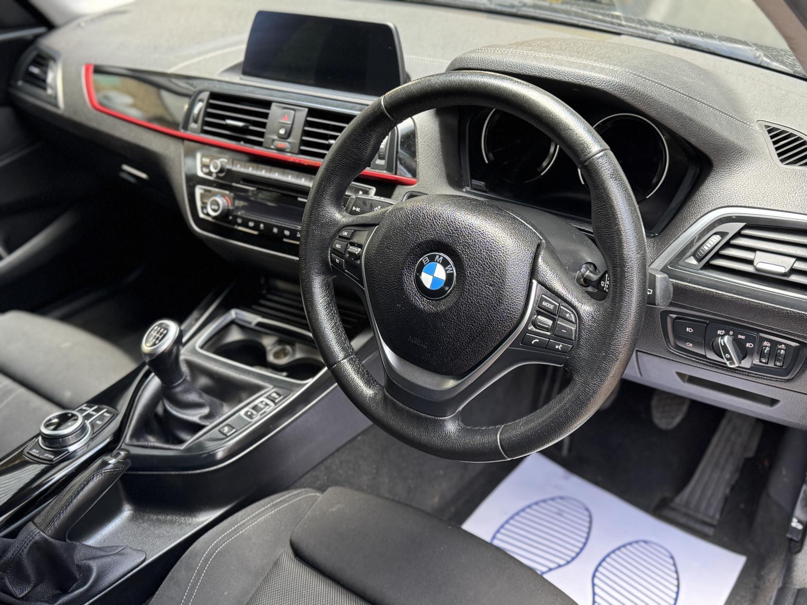 BMW 1 Series 1.5 118i Sport Hatchback 5dr Petrol Manual Euro 6 (s/s) (136 ps)