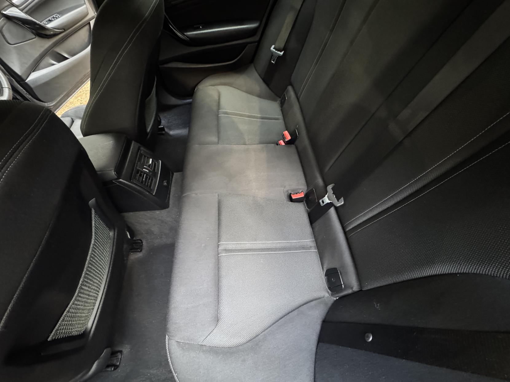 BMW 1 Series 1.5 118i Sport Hatchback 5dr Petrol Manual Euro 6 (s/s) (136 ps)