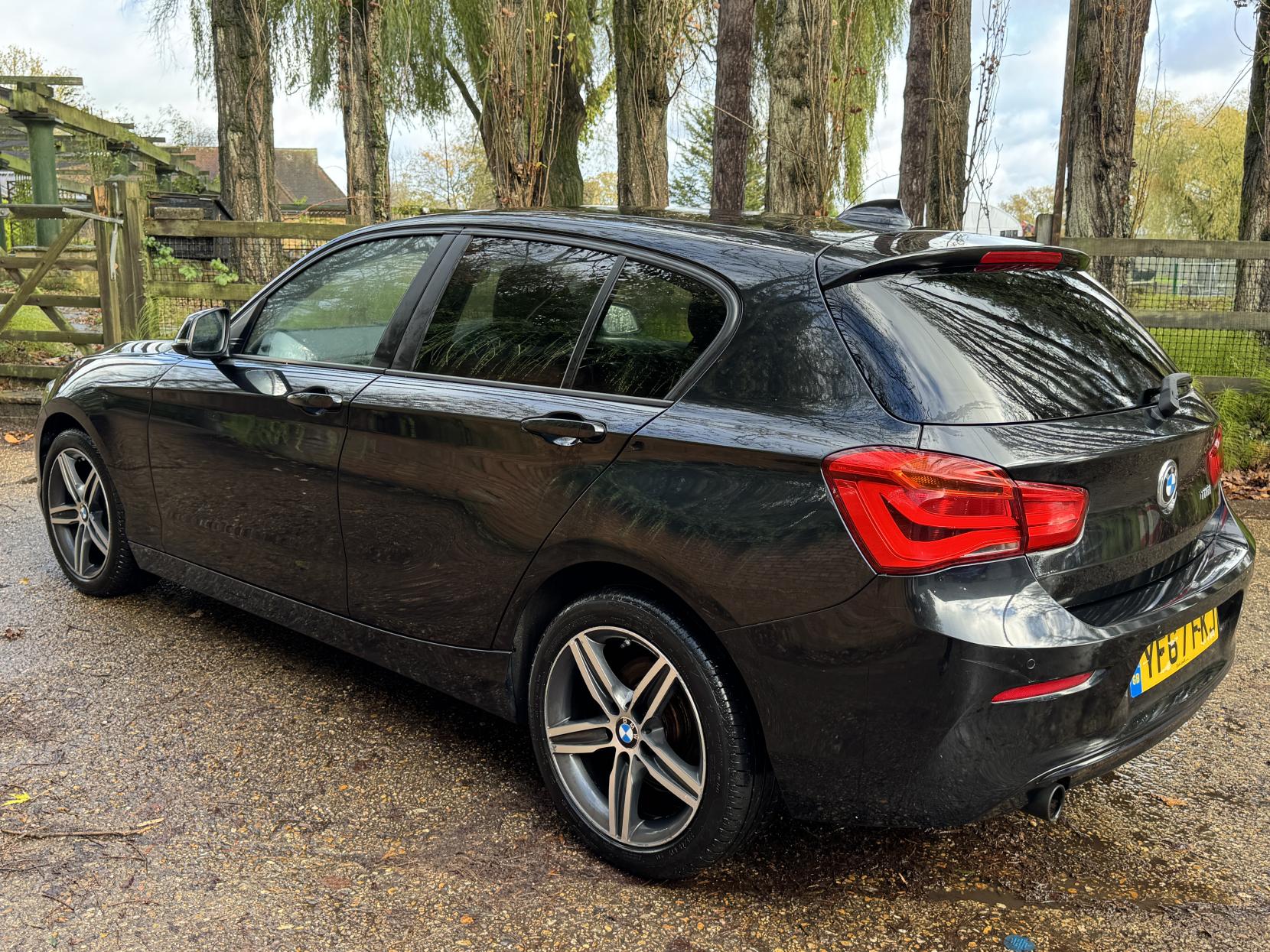 BMW 1 Series 1.5 118i Sport Hatchback 5dr Petrol Manual Euro 6 (s/s) (136 ps)