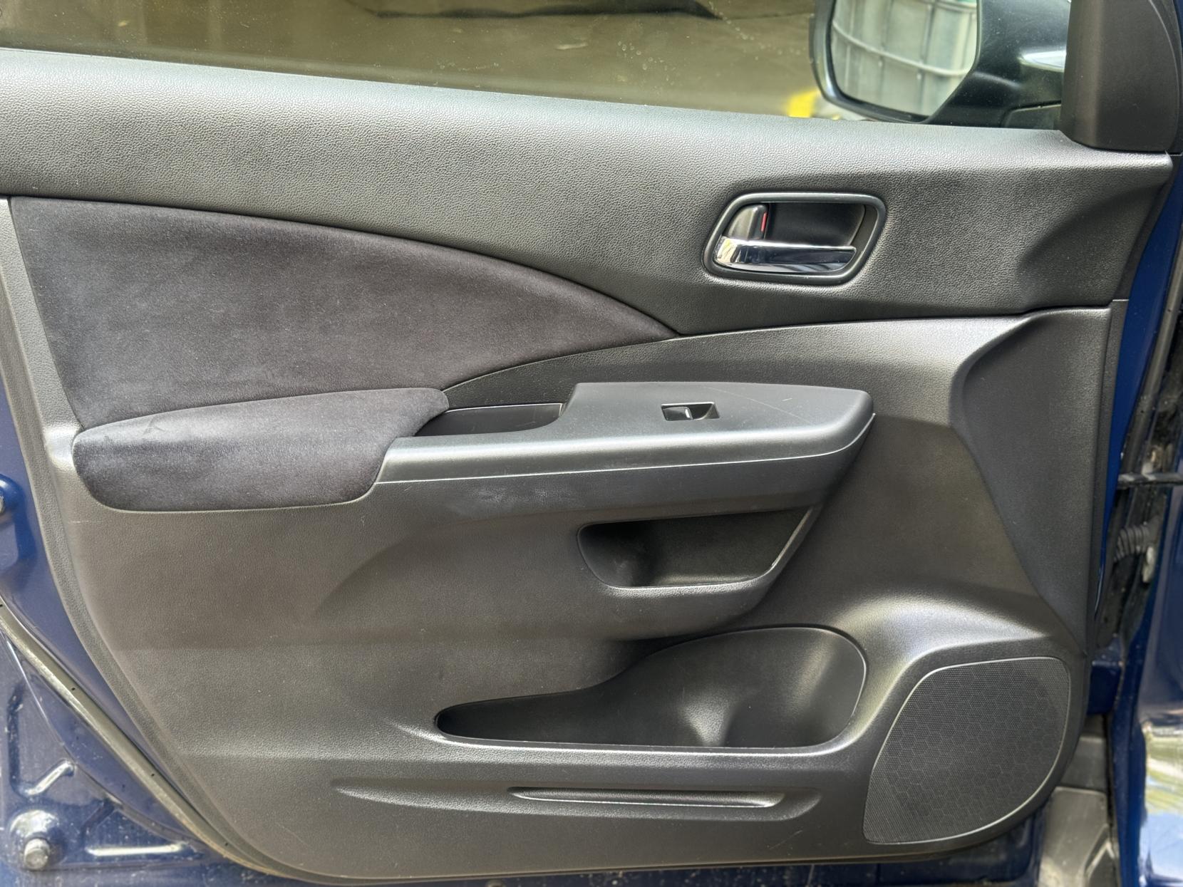 Honda CR-V 2.0 i-VTEC S SUV 5dr Petrol Manual Euro 5 (s/s) (155 ps)