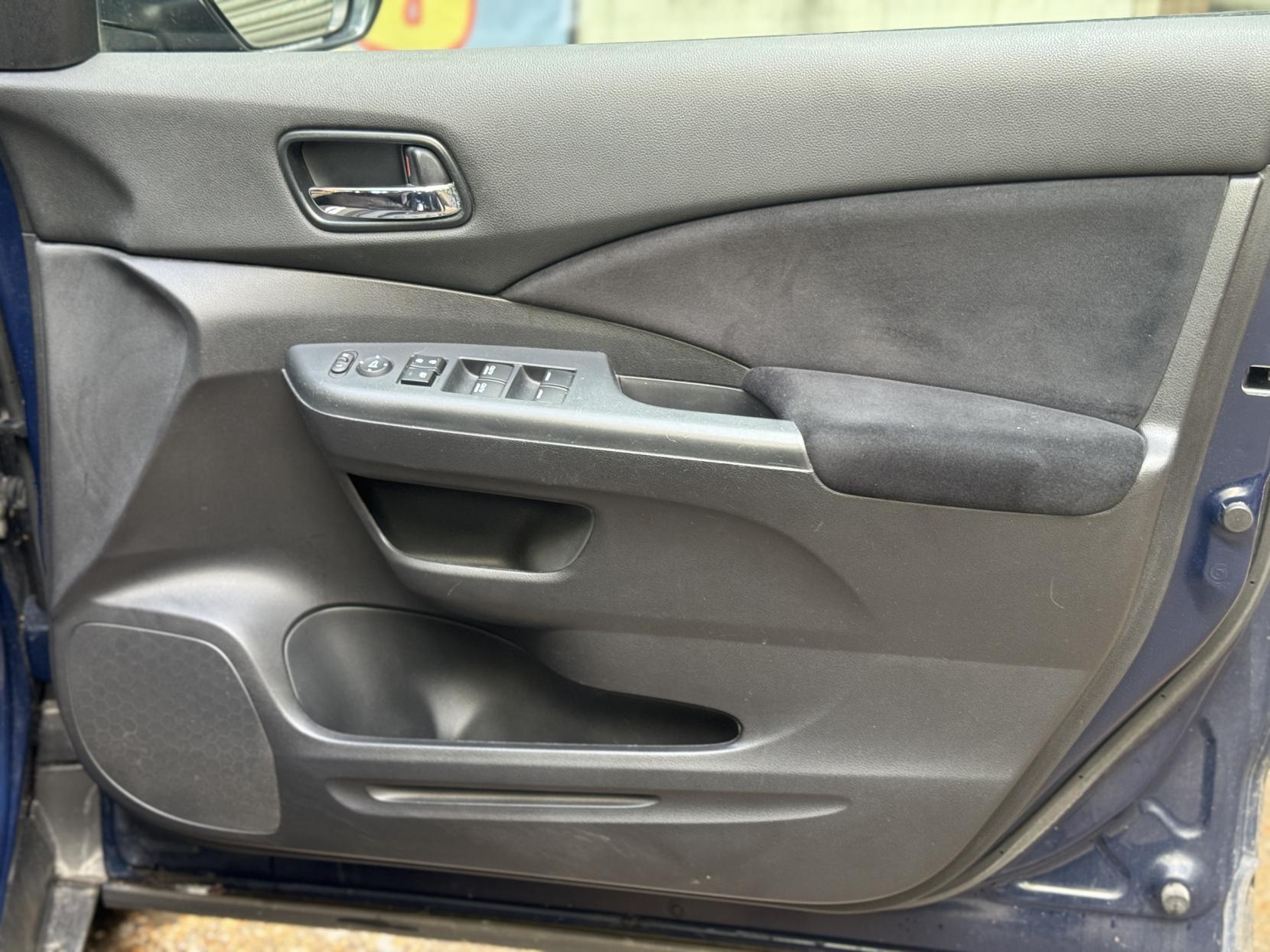 Honda CR-V 2.0 i-VTEC S SUV 5dr Petrol Manual Euro 5 (s/s) (155 ps)