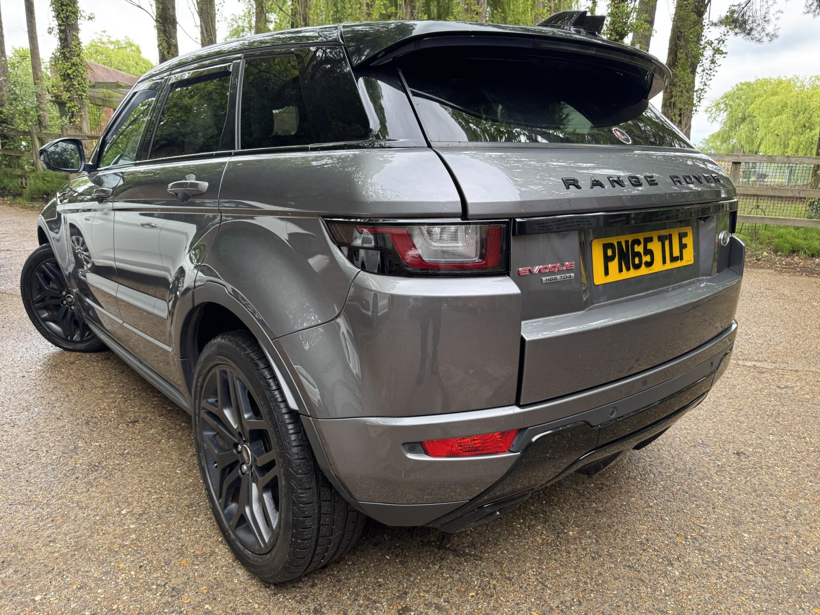 Land Rover Range Rover Evoque 2.0 TD4 HSE Dynamic SUV 5dr Diesel Manual 4WD Euro 6 (s/s) (180 ps)
