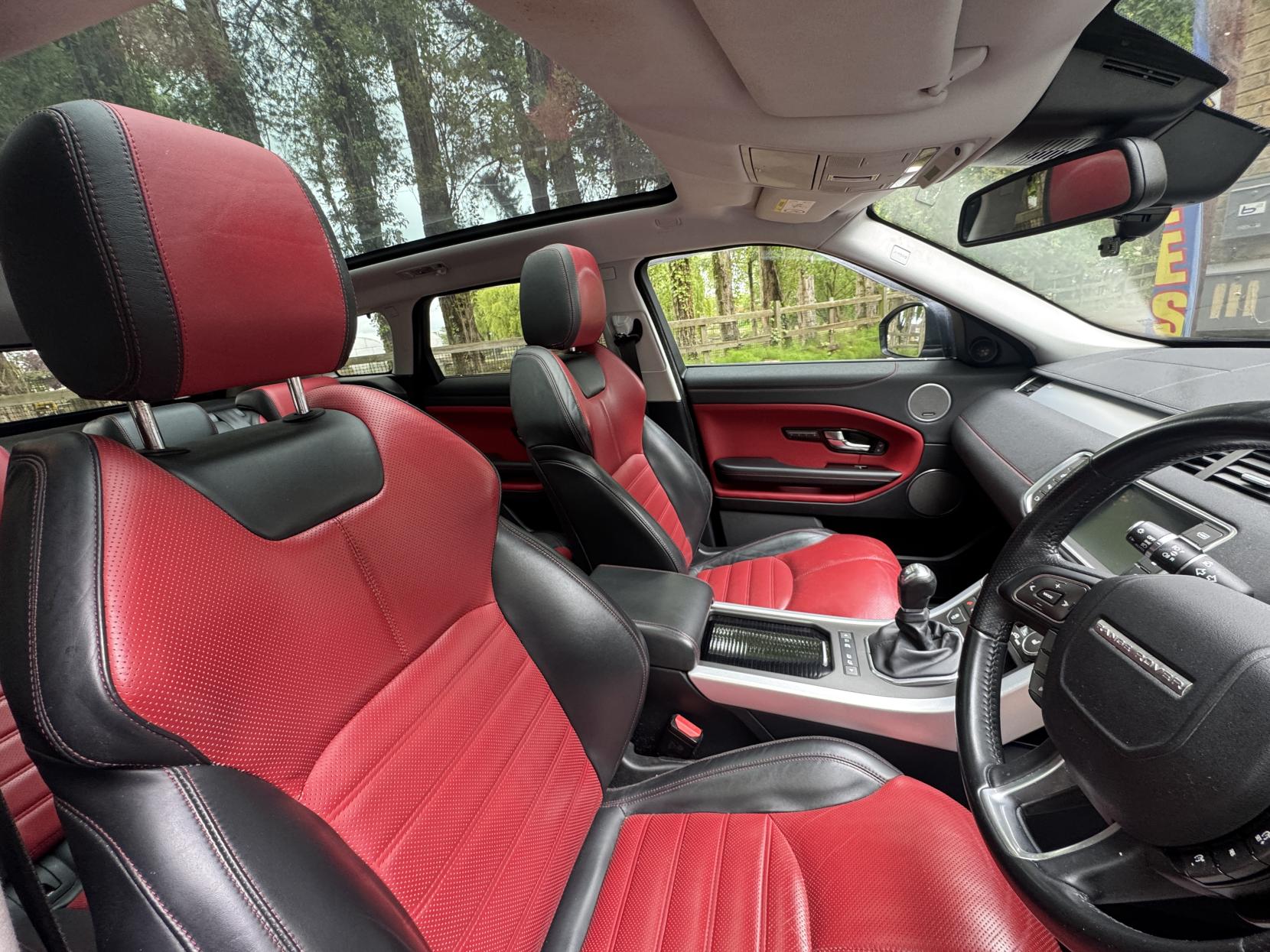 Land Rover Range Rover Evoque 2.0 TD4 HSE Dynamic SUV 5dr Diesel Manual 4WD Euro 6 (s/s) (180 ps)