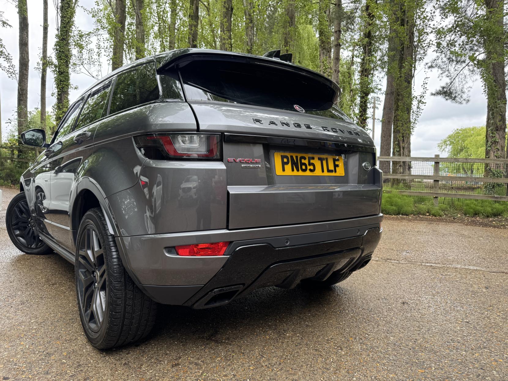 Land Rover Range Rover Evoque 2.0 TD4 HSE Dynamic SUV 5dr Diesel Manual 4WD Euro 6 (s/s) (180 ps)