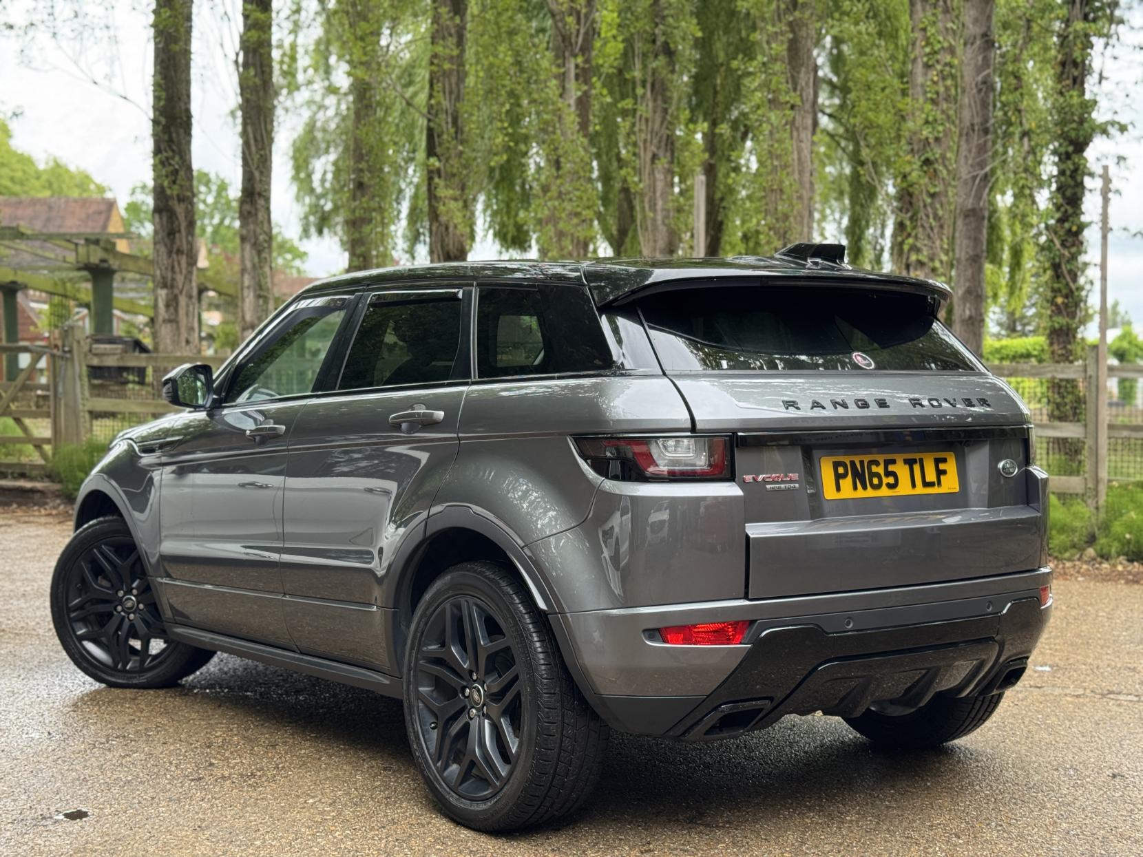 Land Rover Range Rover Evoque 2.0 TD4 HSE Dynamic SUV 5dr Diesel Manual 4WD Euro 6 (s/s) (180 ps)