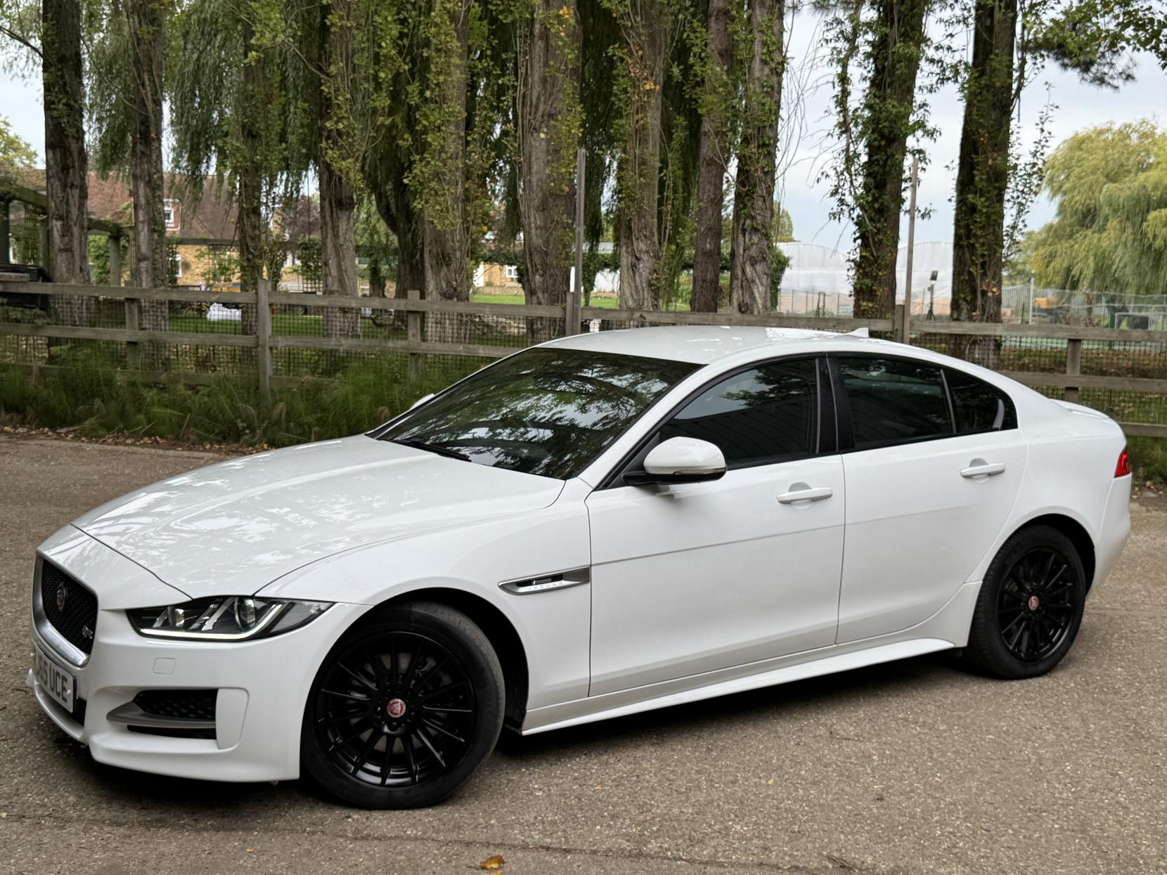 Jaguar XE 2.0d R-Sport Saloon 4dr Diesel Manual Euro 6 (s/s) (163 ps)