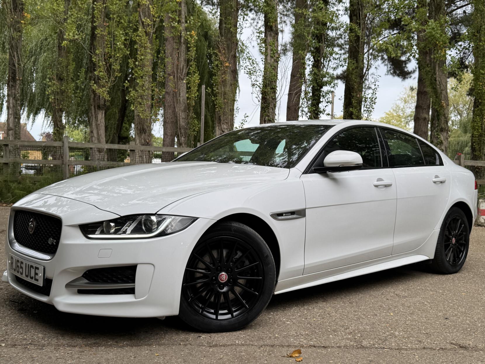 Jaguar XE 2.0d R-Sport Saloon 4dr Diesel Manual Euro 6 (s/s) (163 ps)