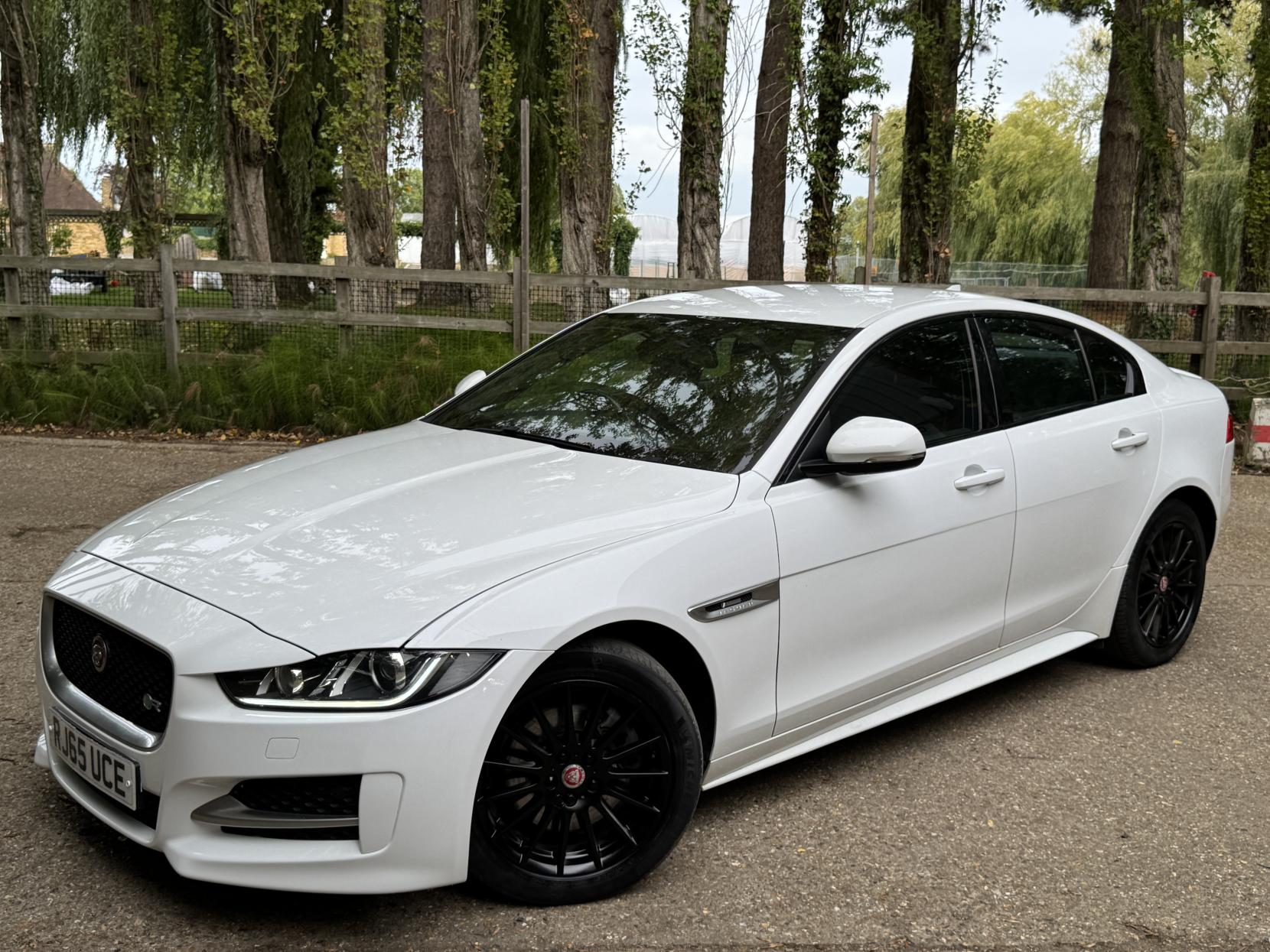 Jaguar XE 2.0d R-Sport Saloon 4dr Diesel Manual Euro 6 (s/s) (163 ps)