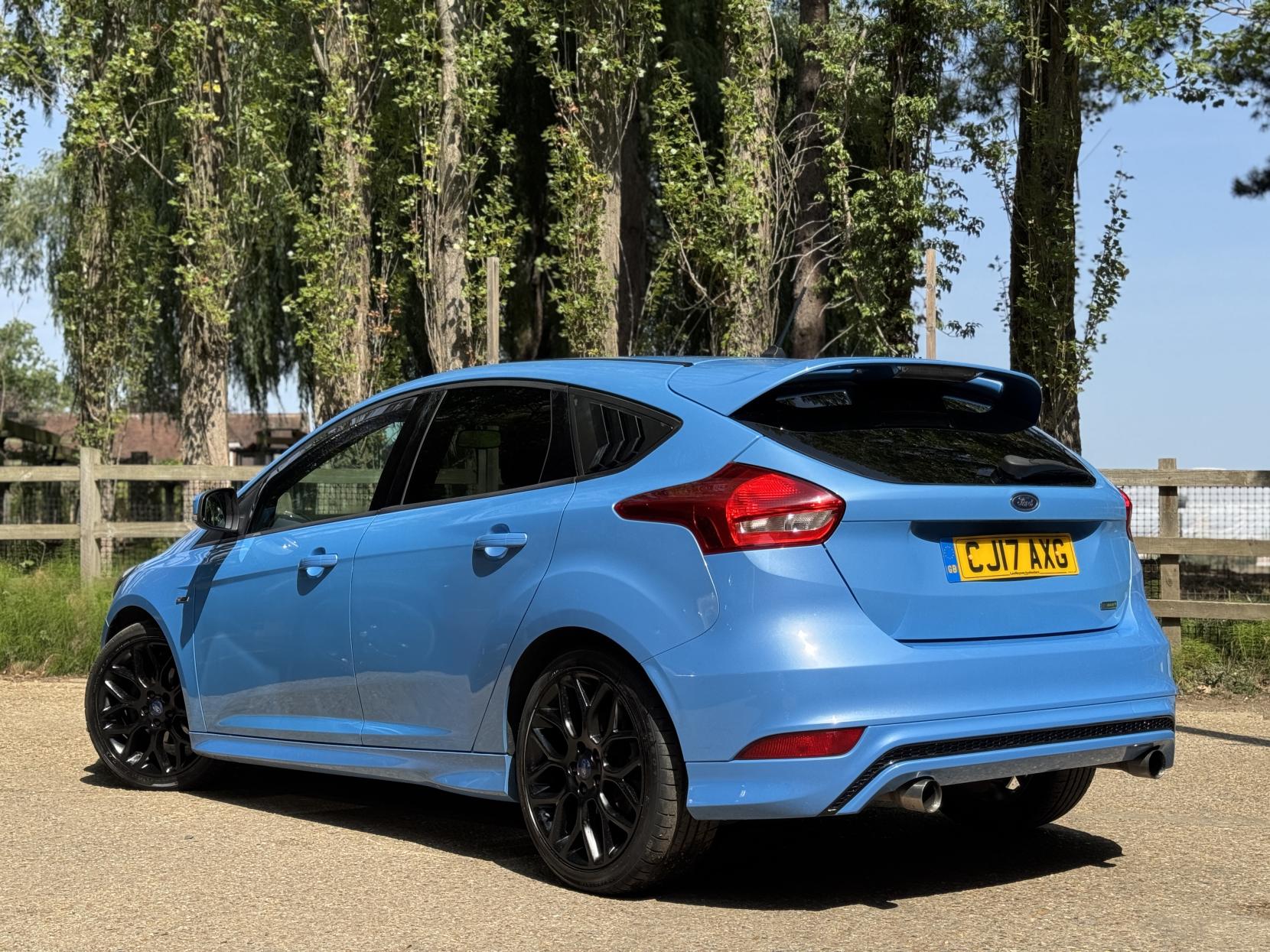 Ford Focus 1.0T EcoBoost ST-Line Hatchback 5dr Petrol Manual Euro 6 (s/s) (125 ps)