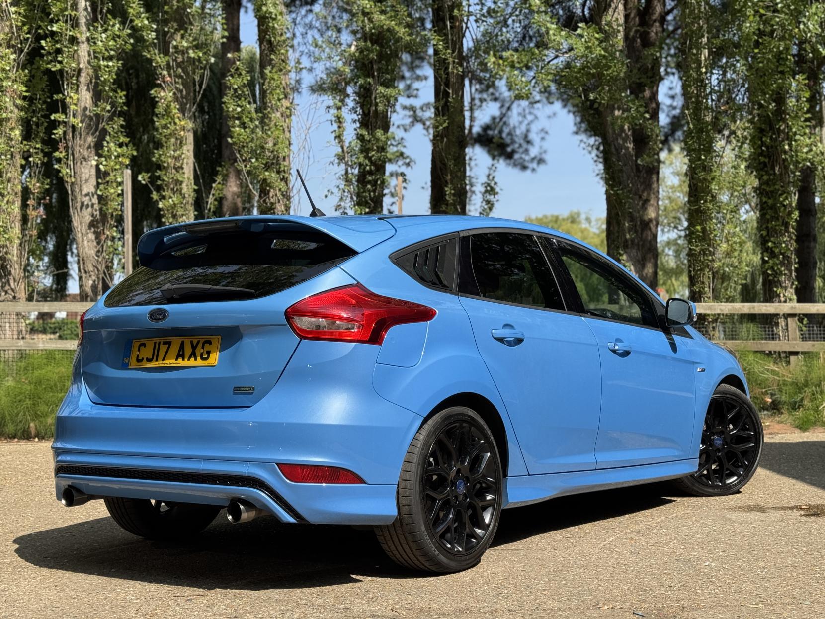 Ford Focus 1.0T EcoBoost ST-Line Hatchback 5dr Petrol Manual Euro 6 (s/s) (125 ps)
