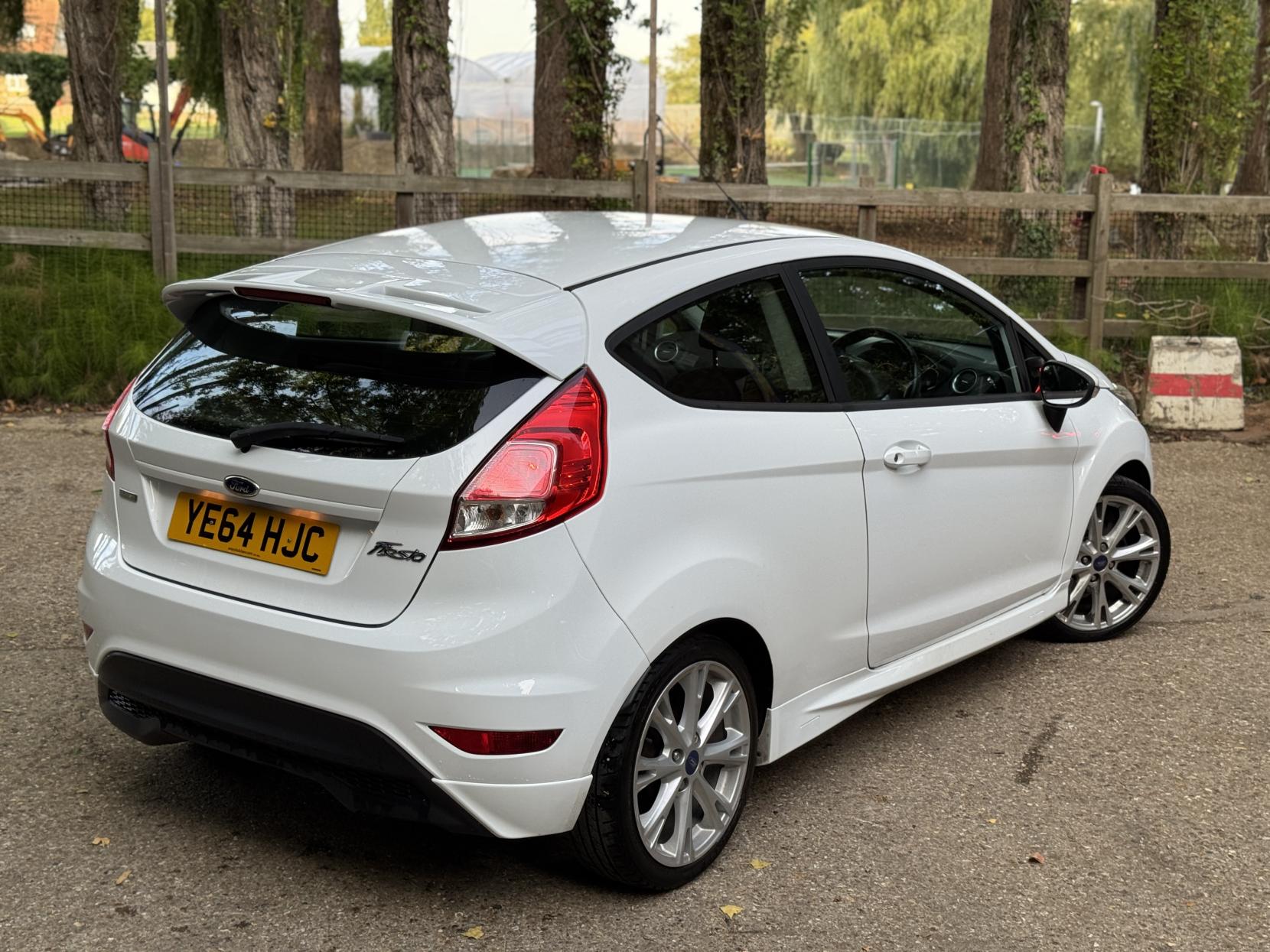 Ford Fiesta 1.0T EcoBoost Zetec S Hatchback 3dr Petrol Manual Euro 5 (s/s) (125 ps)