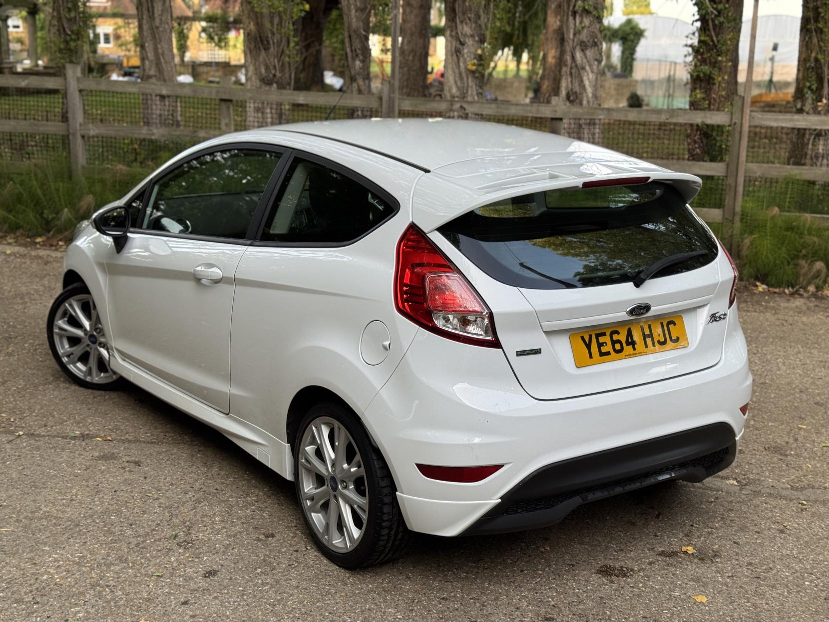 Ford Fiesta 1.0T EcoBoost Zetec S Hatchback 3dr Petrol Manual Euro 5 (s/s) (125 ps)