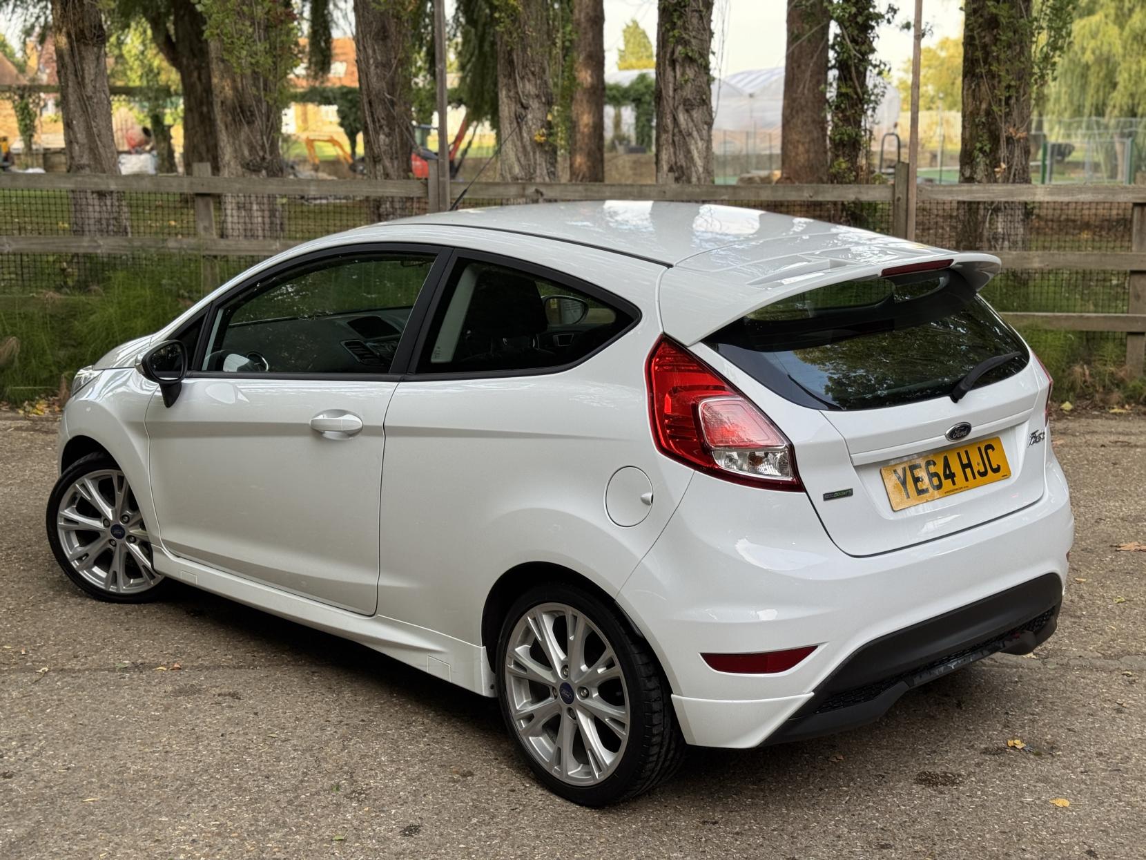 Ford Fiesta 1.0T EcoBoost Zetec S Hatchback 3dr Petrol Manual Euro 5 (s/s) (125 ps)
