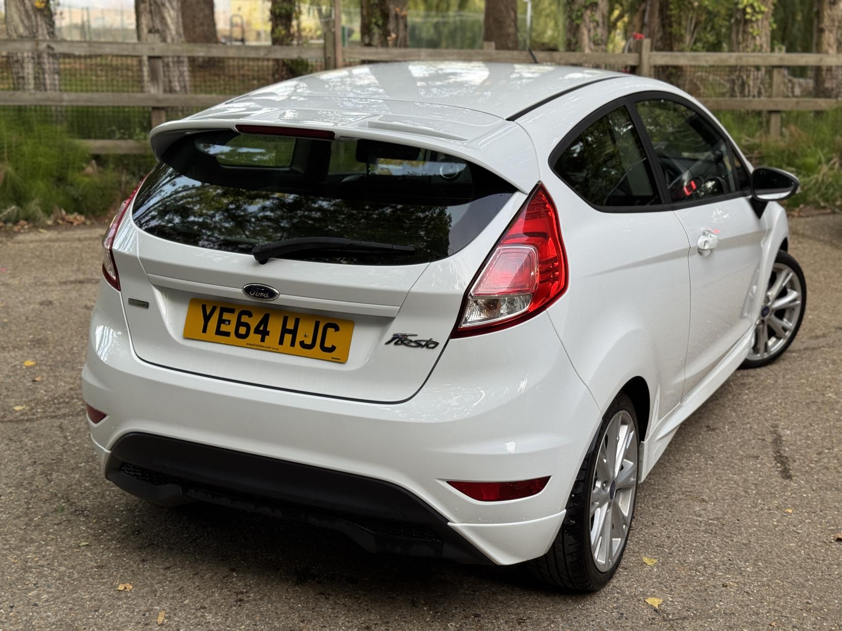 Ford Fiesta 1.0T EcoBoost Zetec S Hatchback 3dr Petrol Manual Euro 5 (s/s) (125 ps)
