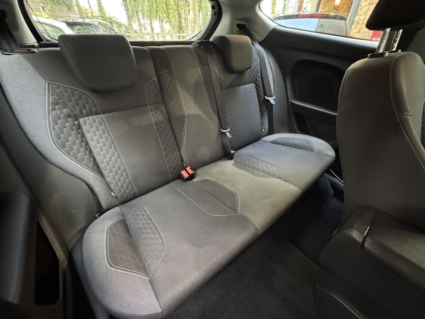 Ford Fiesta 1.0T EcoBoost Zetec S Hatchback 3dr Petrol Manual Euro 5 (s/s) (125 ps)