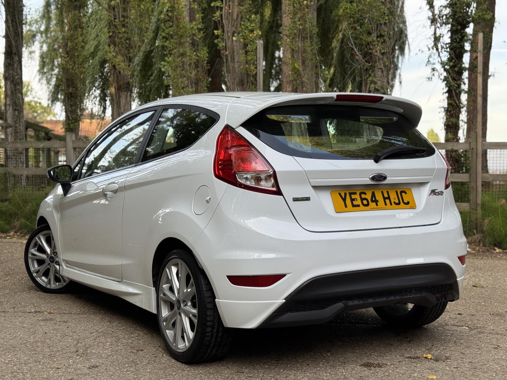 Ford Fiesta 1.0T EcoBoost Zetec S Hatchback 3dr Petrol Manual Euro 5 (s/s) (125 ps)