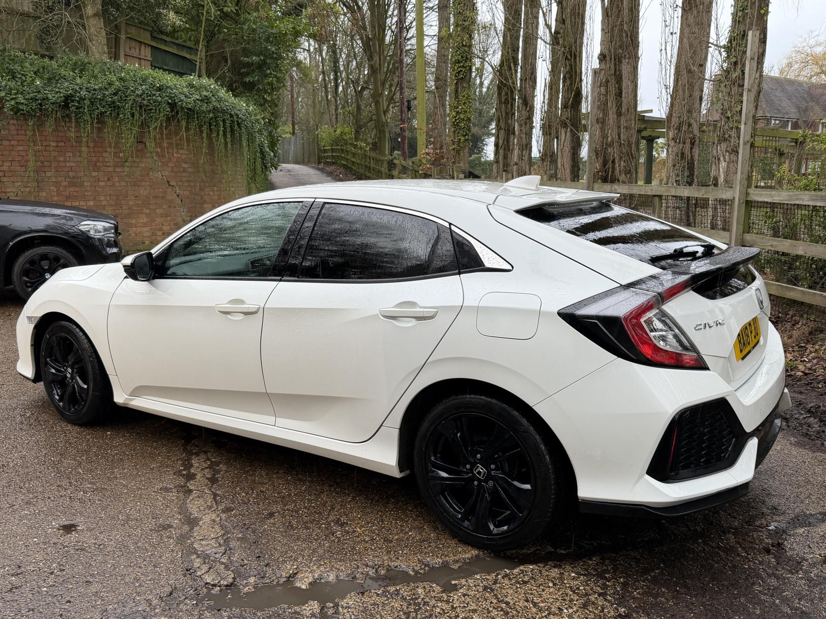 Honda Civic 1.0 VTEC Turbo SR Hatchback 5dr Petrol Manual Euro 6 (s/s) (126 ps)