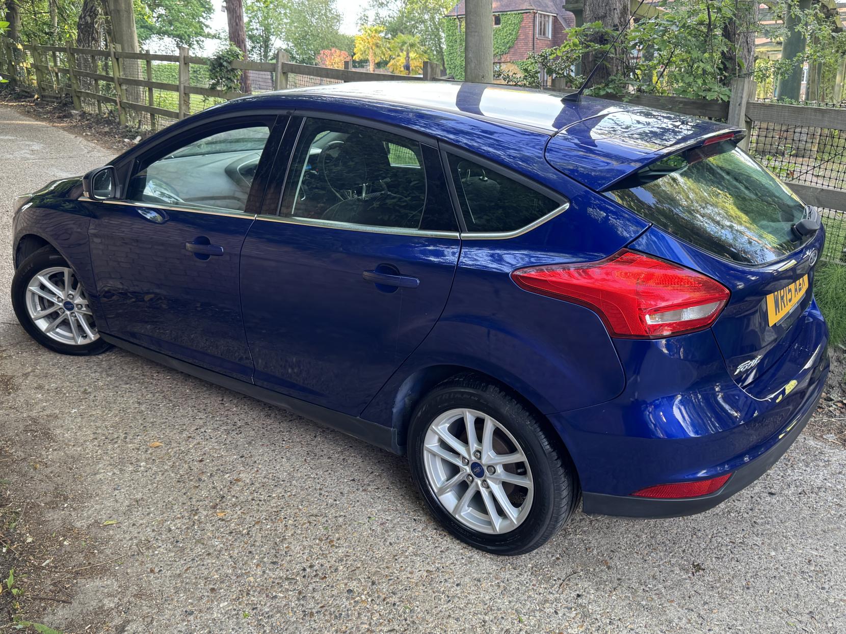 Ford Focus 1.0T EcoBoost Zetec Hatchback 5dr Petrol Manual Euro 6 (s/s) (125 ps)