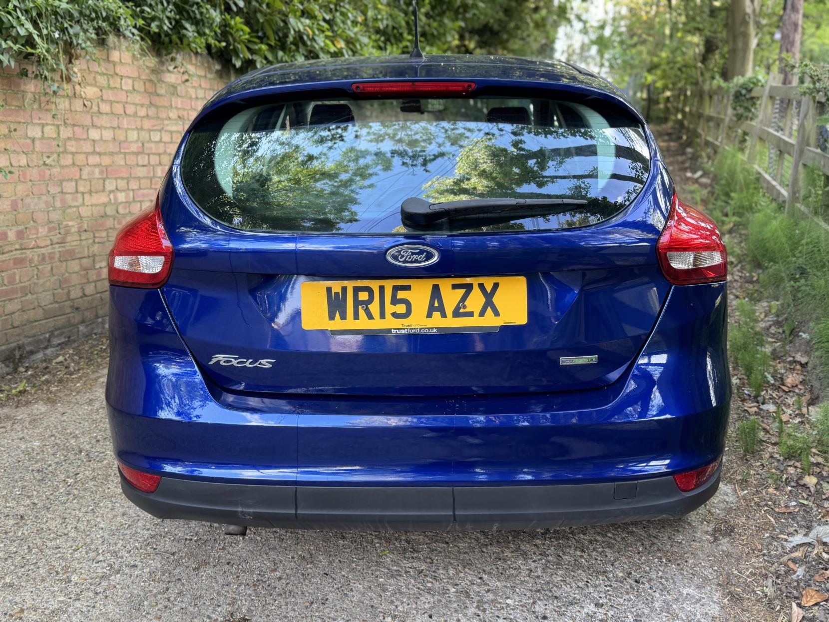 Ford Focus 1.0T EcoBoost Zetec Hatchback 5dr Petrol Manual Euro 6 (s/s) (125 ps)